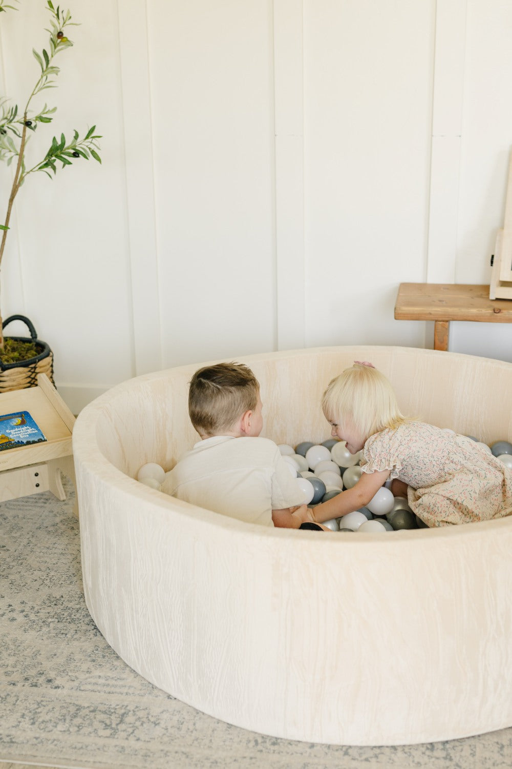 Oversized Ball Pit With 400 Bpa-free Balls