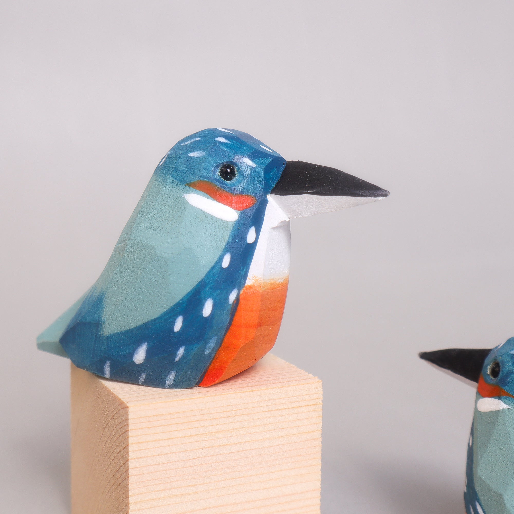 Hand-carved Wooden Bird Figurine – Hummingbird