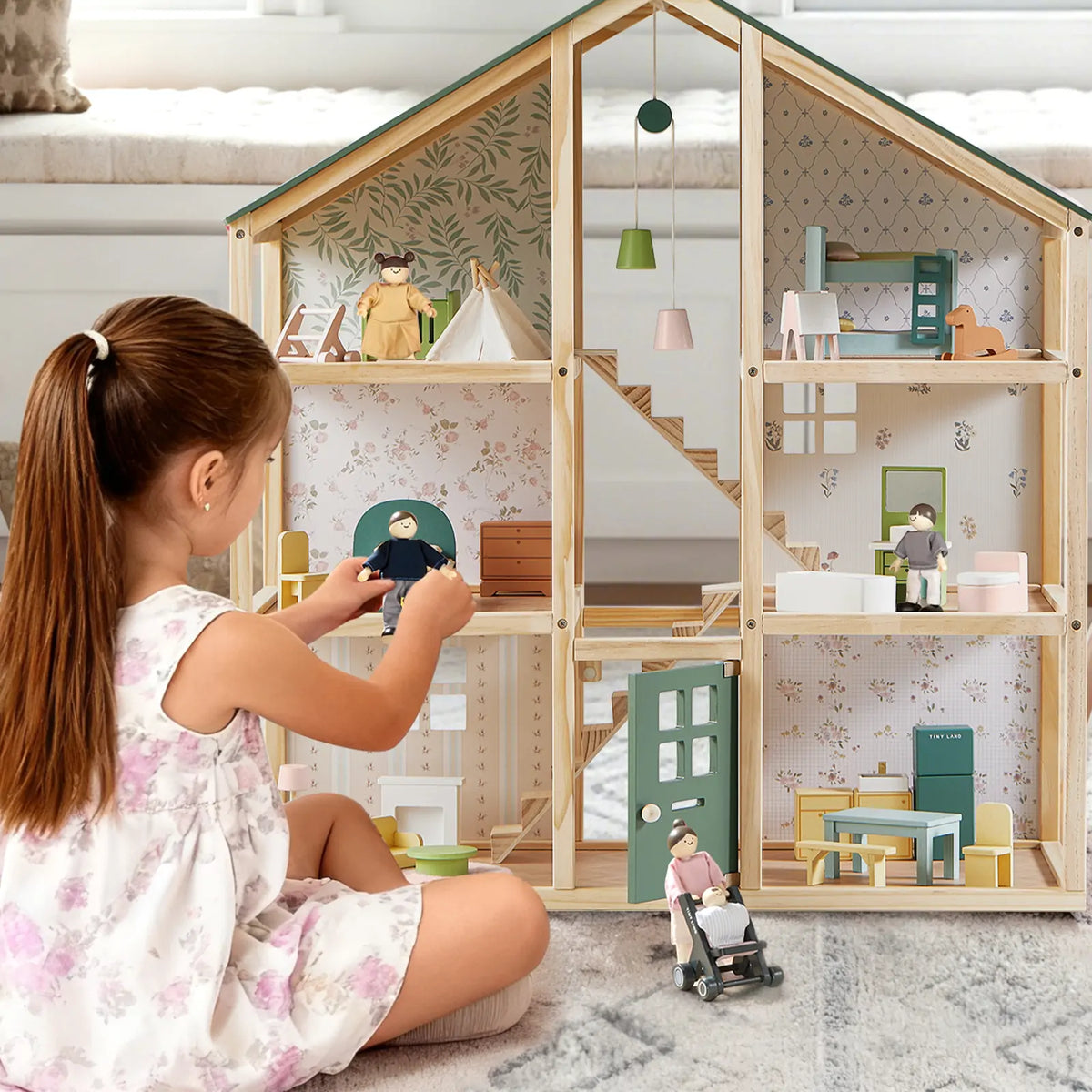 ® Sweetwood Evergreen Dollhouse & Wooden Dollhouse Dolls