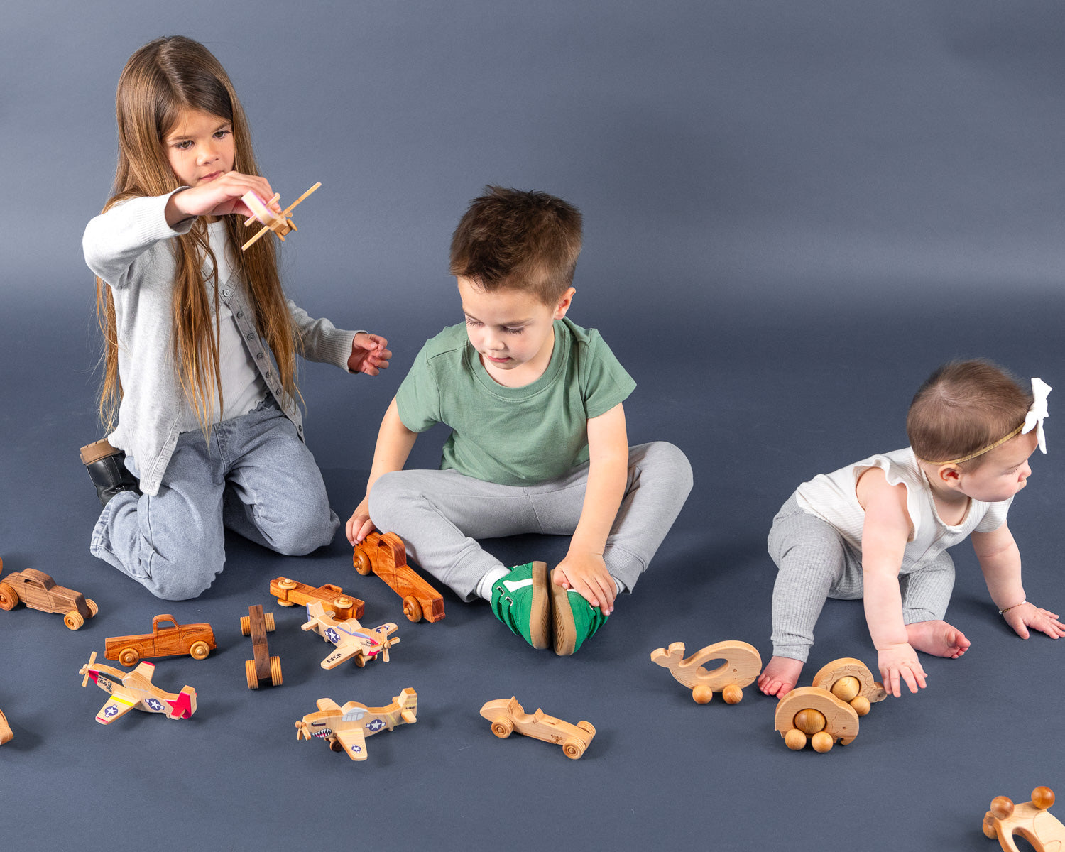 Montessori Educational Natural Wooden Pickup Truck For Toddlers 1–3 | Eco-friendly Mahogany Wood Toy | Made In The Usa 🇺🇸