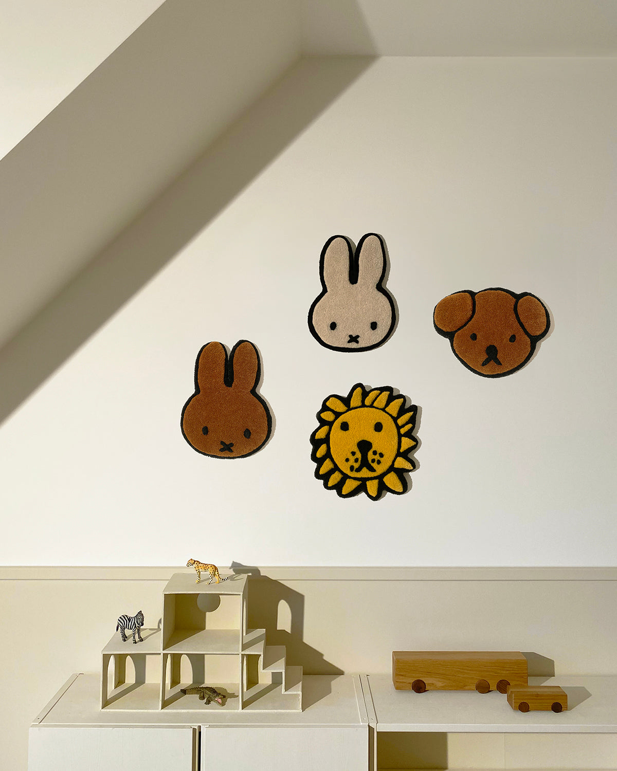 Rug For Wall Miffy 9.5 X 13.8 Inch