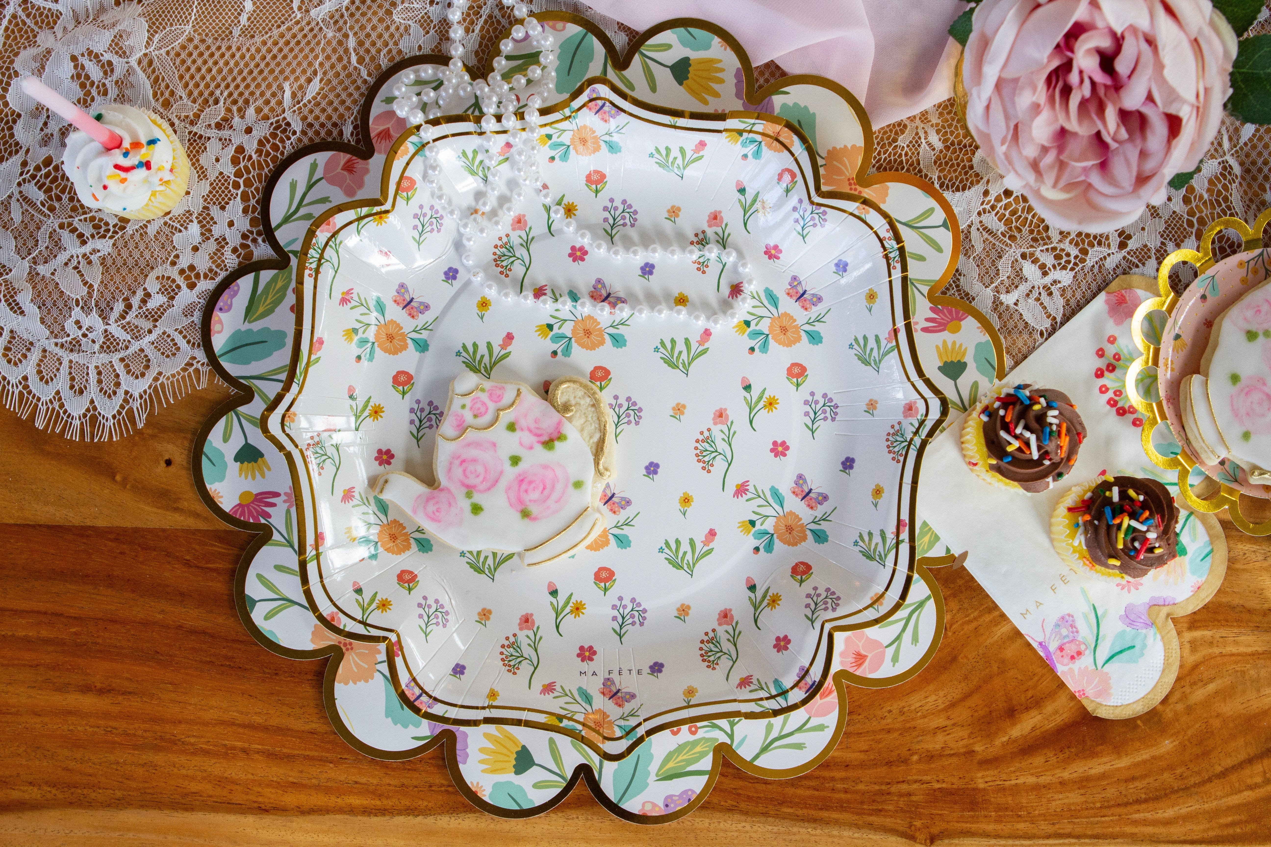 Tea Party Dinner Plates (8)