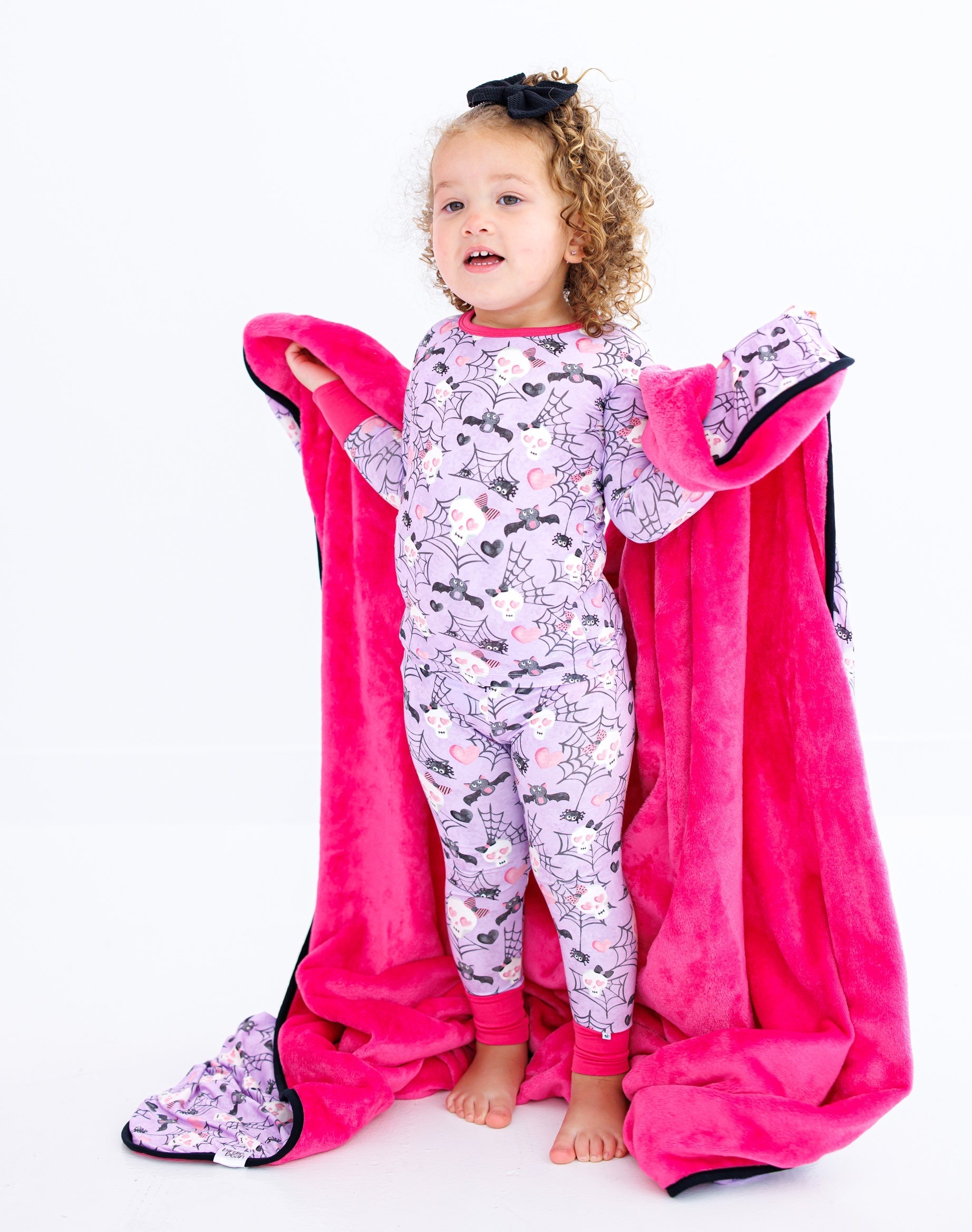 Carrie Glow-in-the-dark Plush Birdie Blanket: Toddler