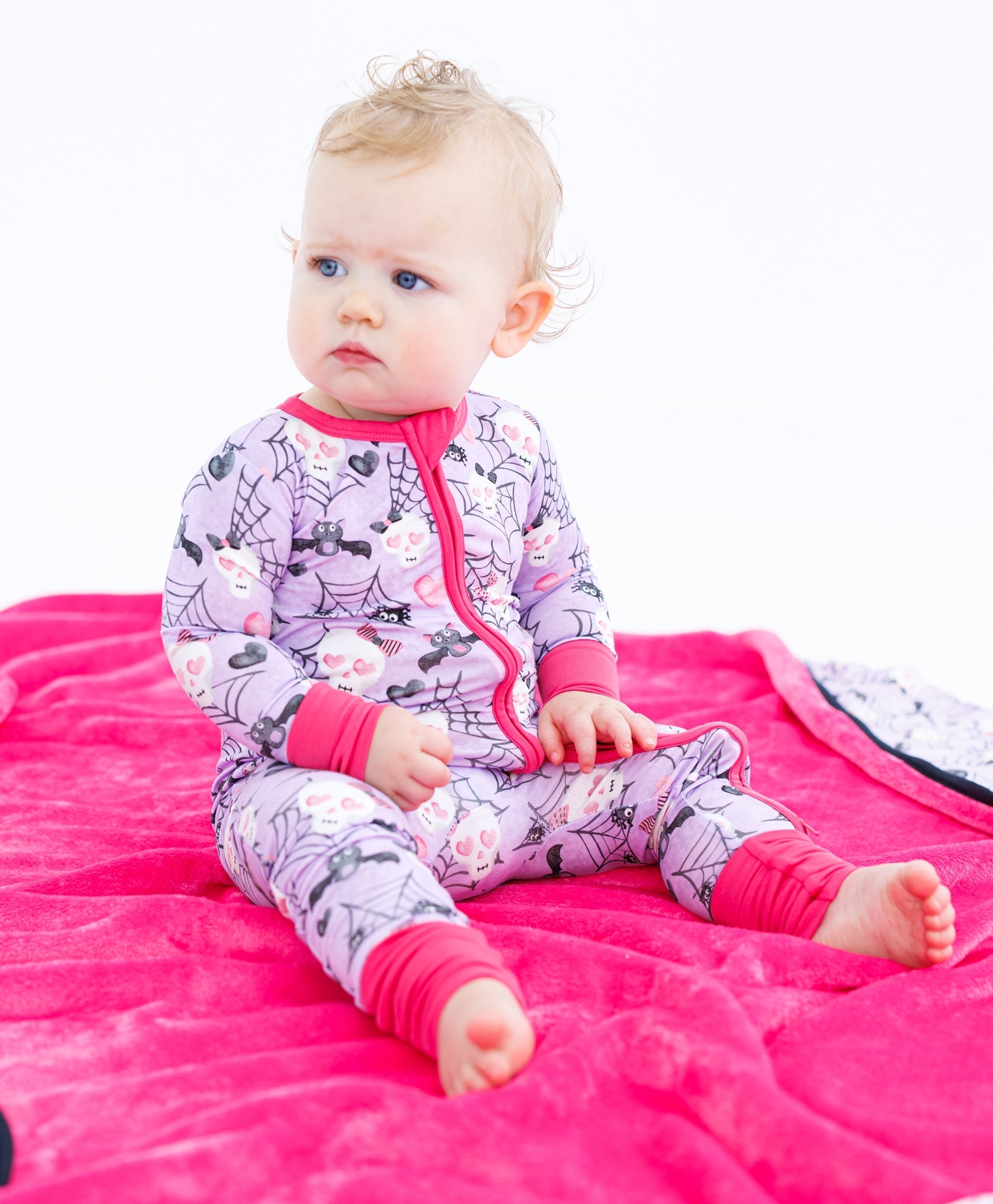 Carrie Glow-in-the-dark Plush Birdie Blanket: Toddler