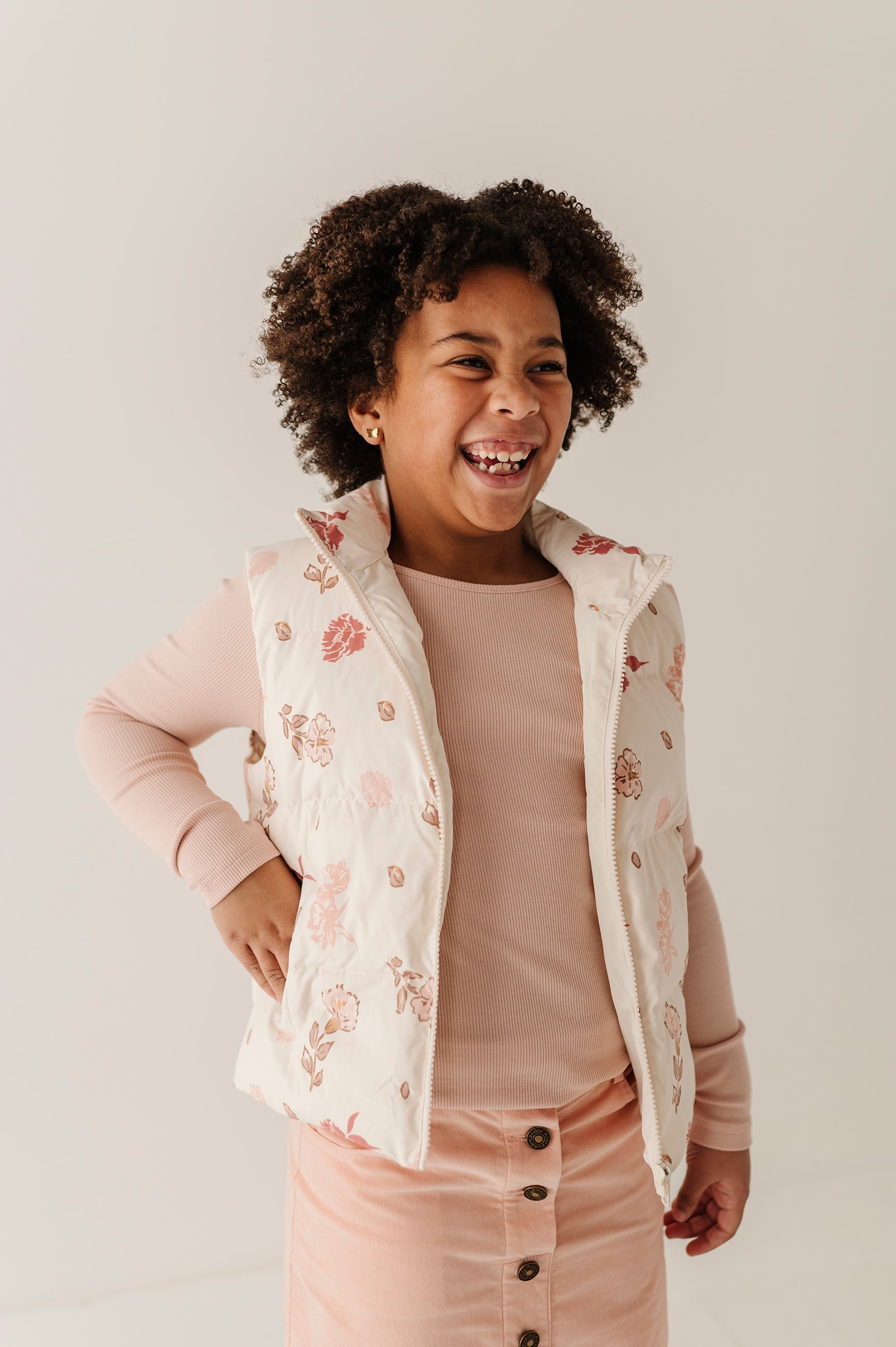 Girls Boho Puffer Vest In Yara Floral