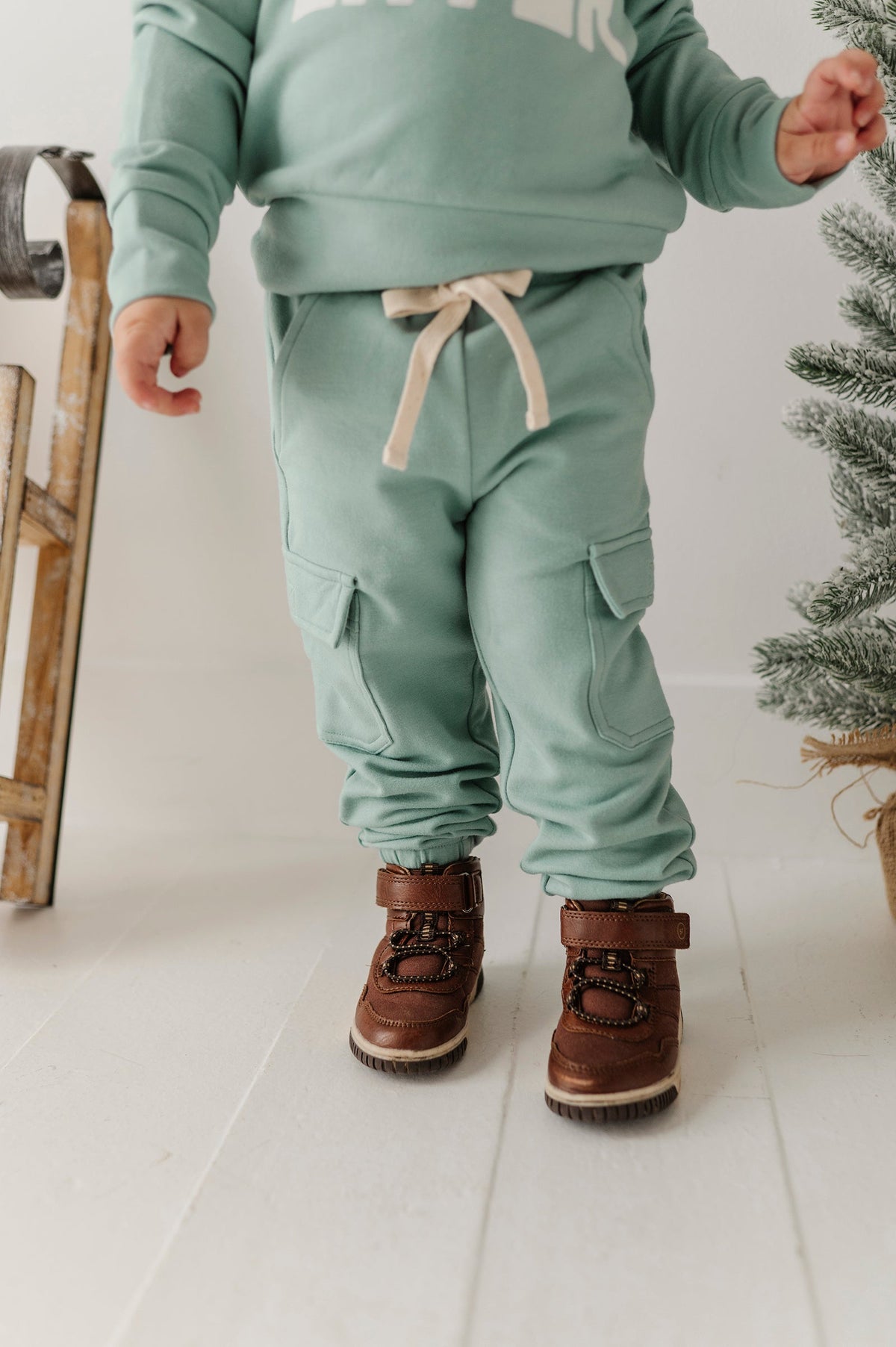 Boys Cargo Pants In Glacier Mist