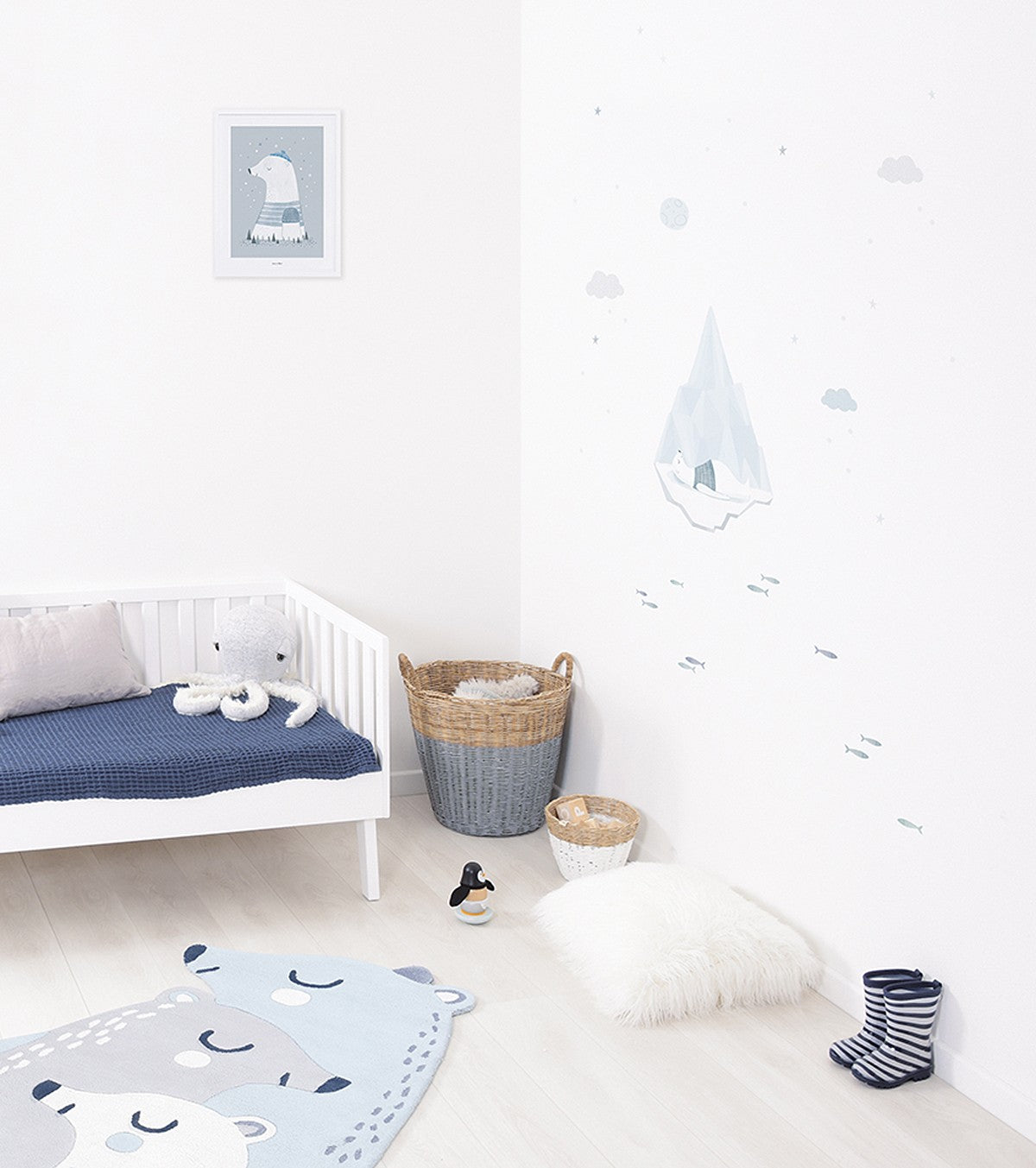 Artic Dream - Wall Decals Murals - Bear On The Ice Floe