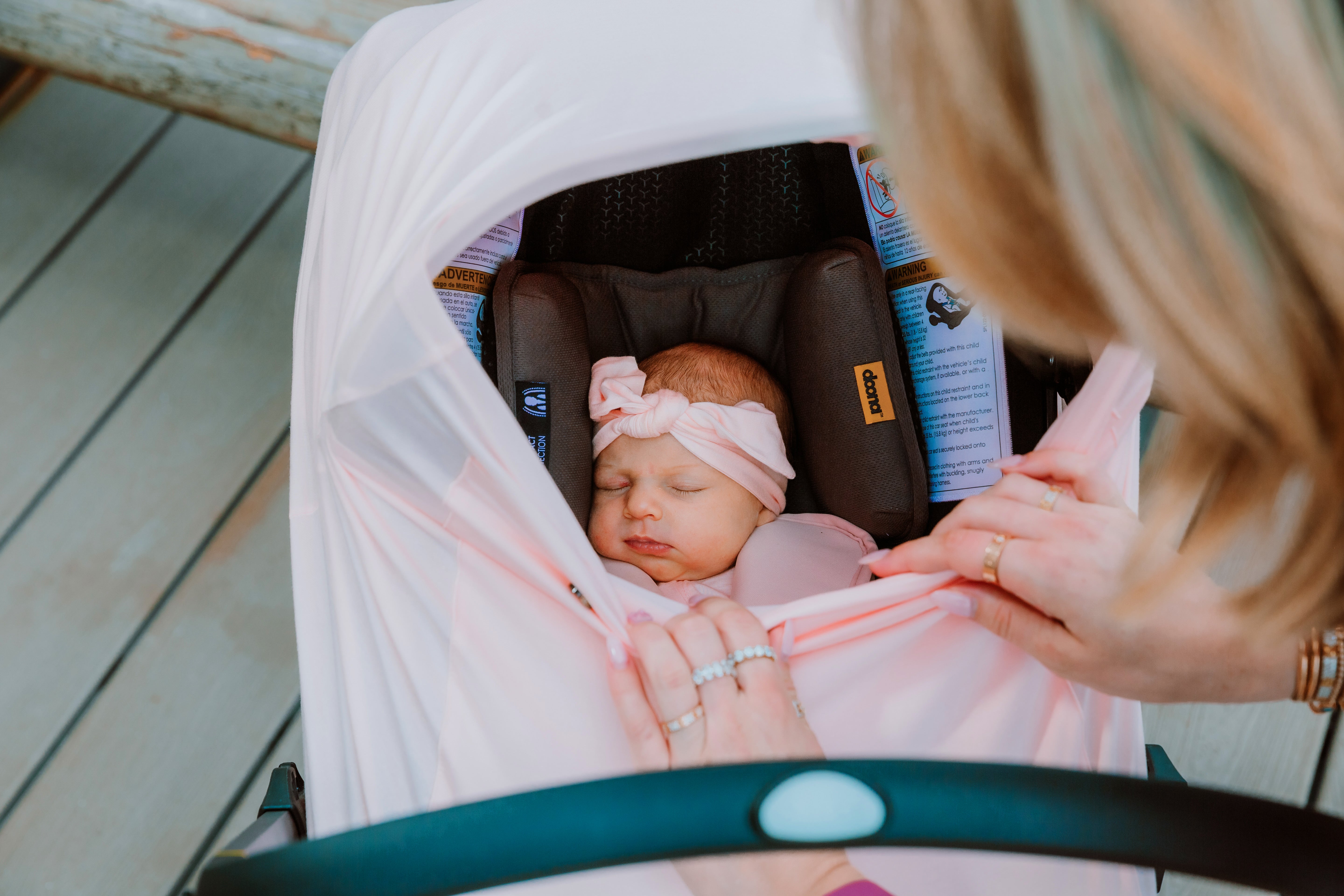 The ® Luxe Bamboo Multi-use Antimicrobial Air Filtering Infant Cover Pink