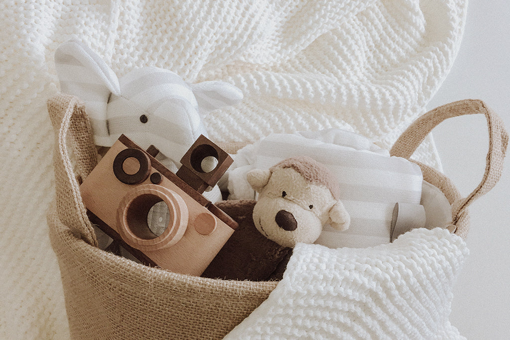 35mm Wooden Toy Camera - Original Style In Beech