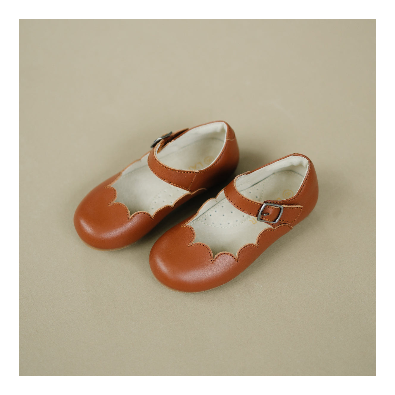 Sonia Scalloped Flat