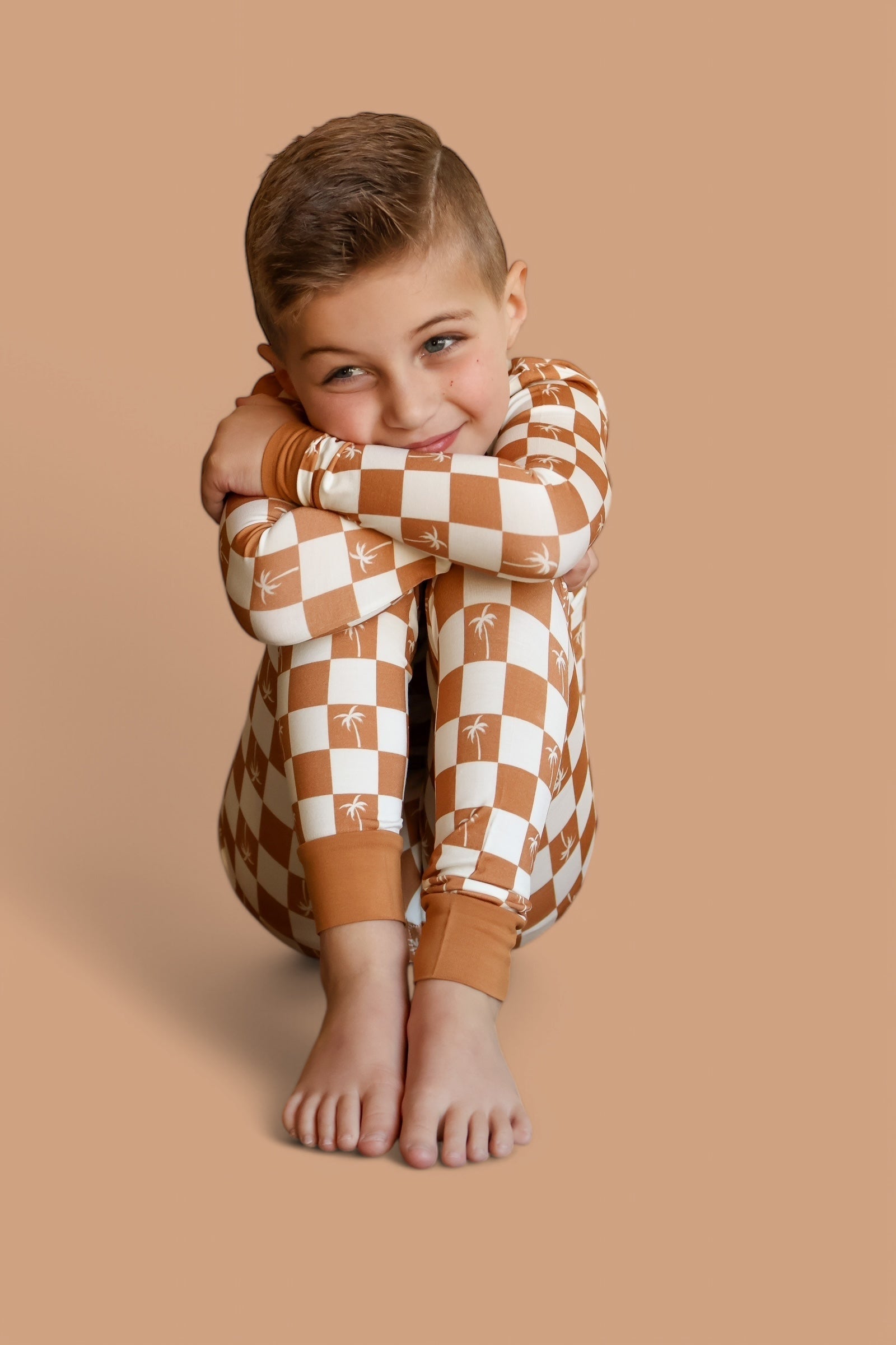 Exclusive Sandy Beach Checkers Dream Set
