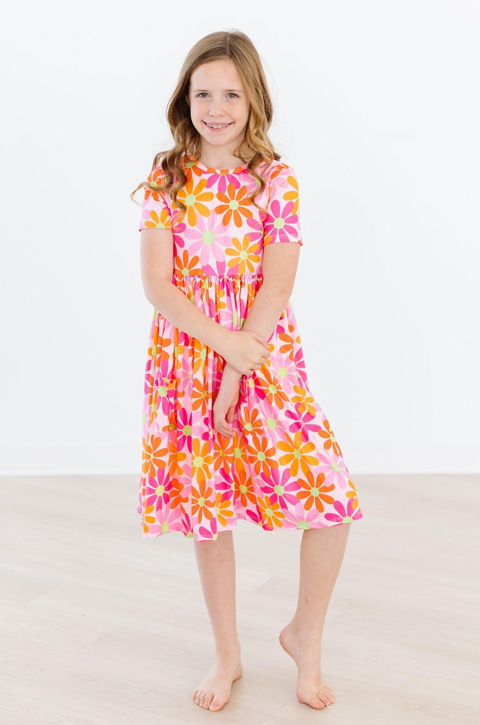 Retro Daisies S/s Pocket Twirl Dress