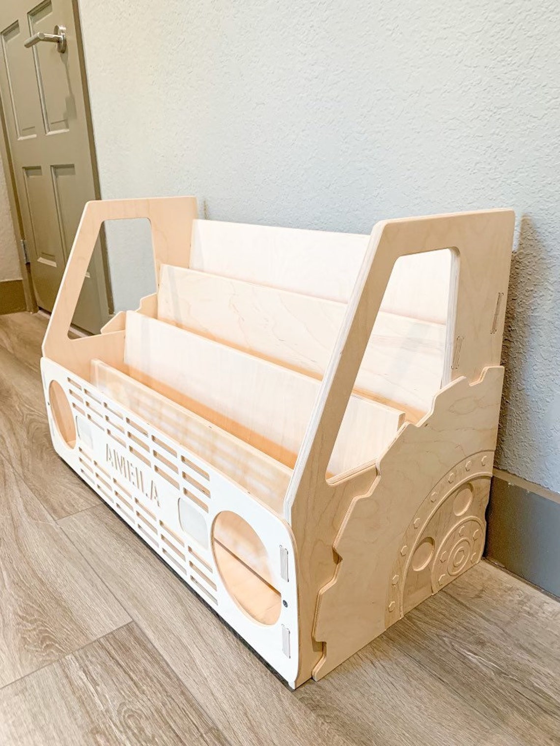 Maverick- Truck Bookshelf