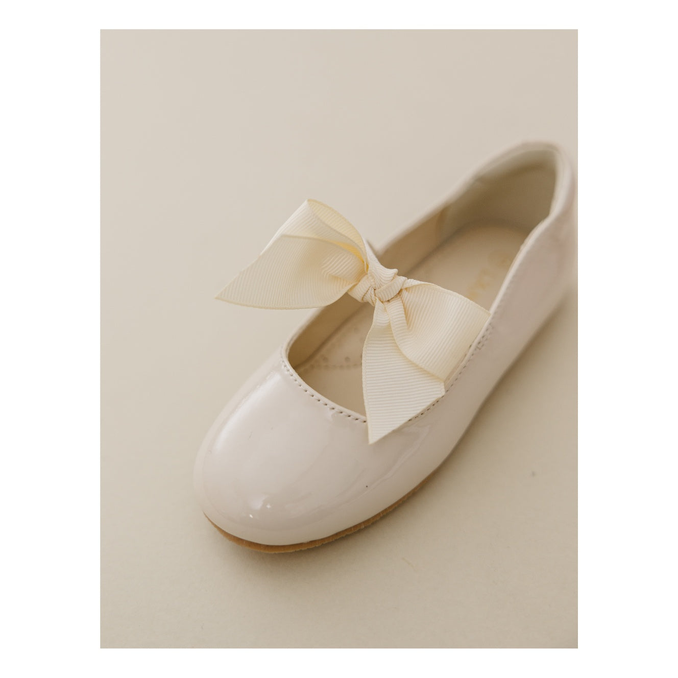 Amelia Bow Flat