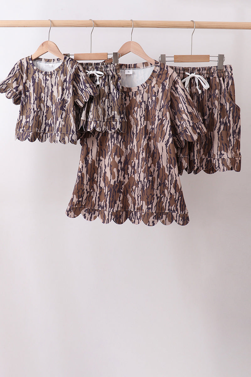 Camouflage Scalloped Mom&me Shorts Set