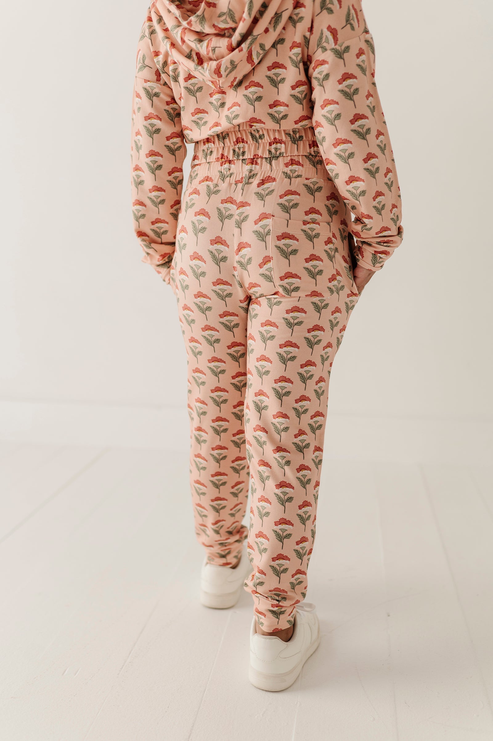Girls Terry Jogger In Naiara Floral