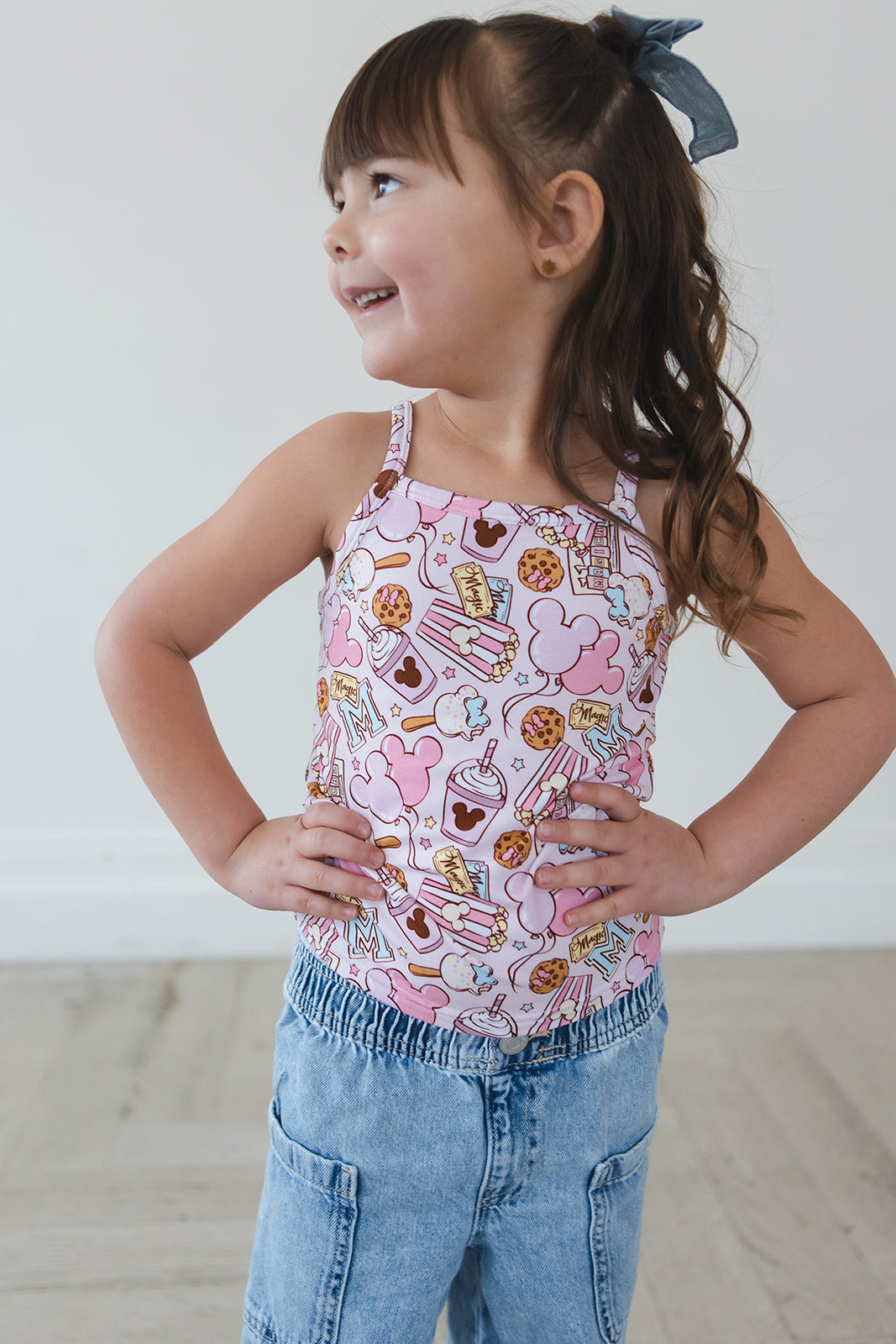 Snacks (pink) - Bamboo Tank