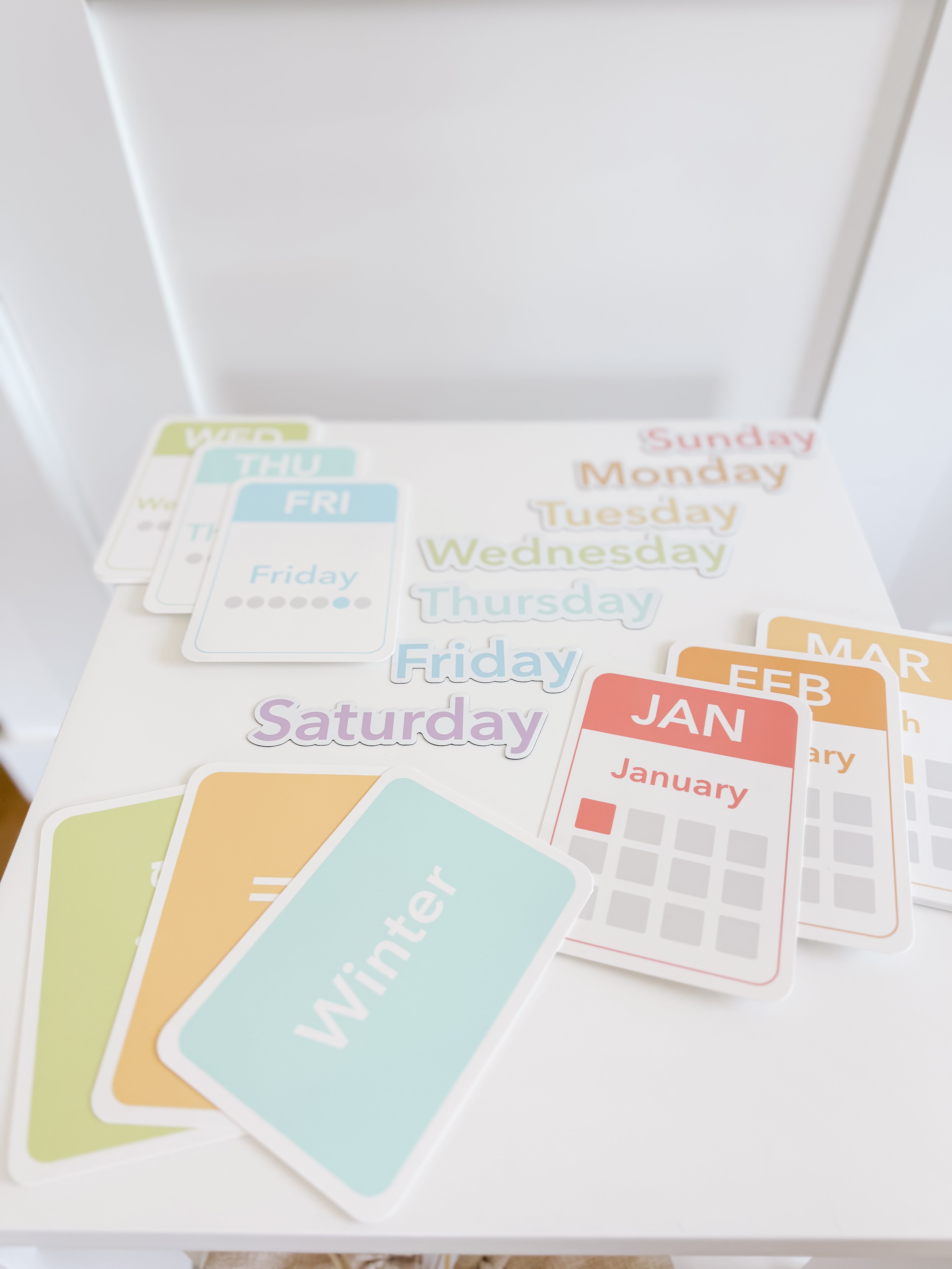 Days, Months, Seasons Flashcards And Magnets