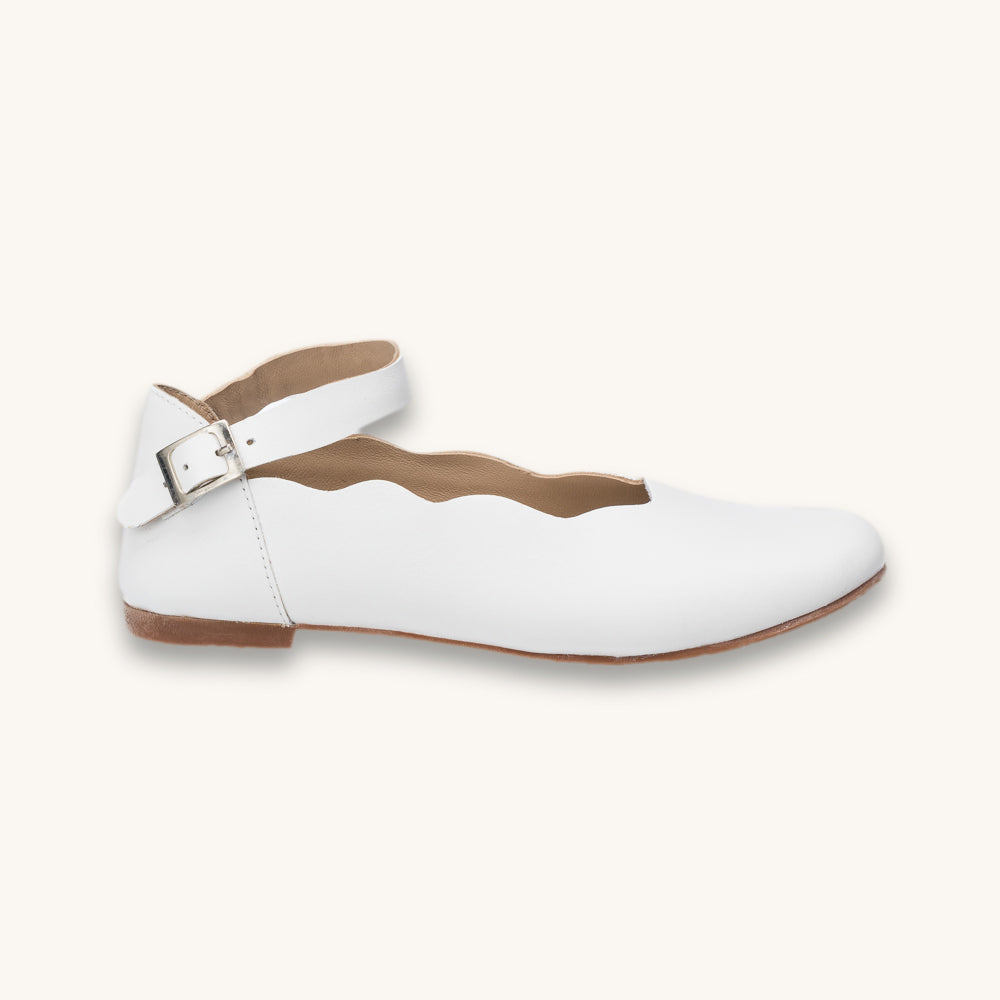 Ondina Flats White