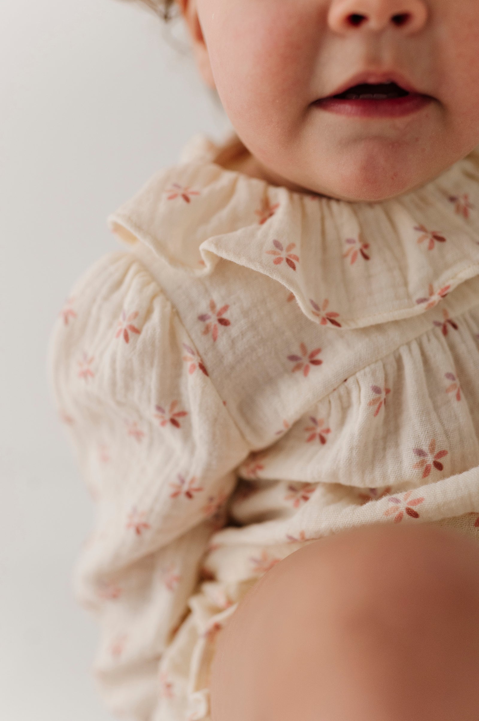 Baby Girl Gauze Blouse Set In Sage