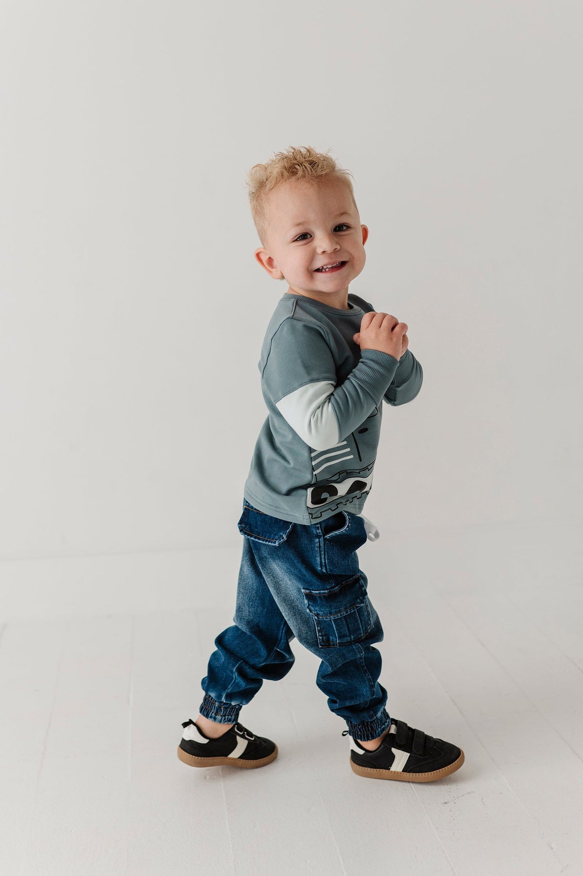 Boys Crewneck Long Sleeve Sweatshirt In Excavator