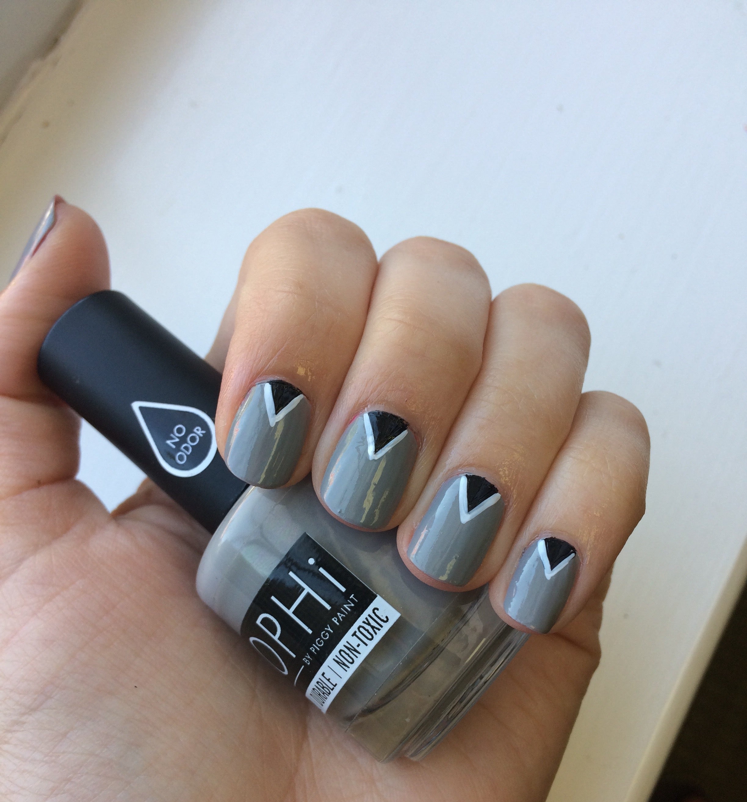 Eiffel Of Love - Light Grey