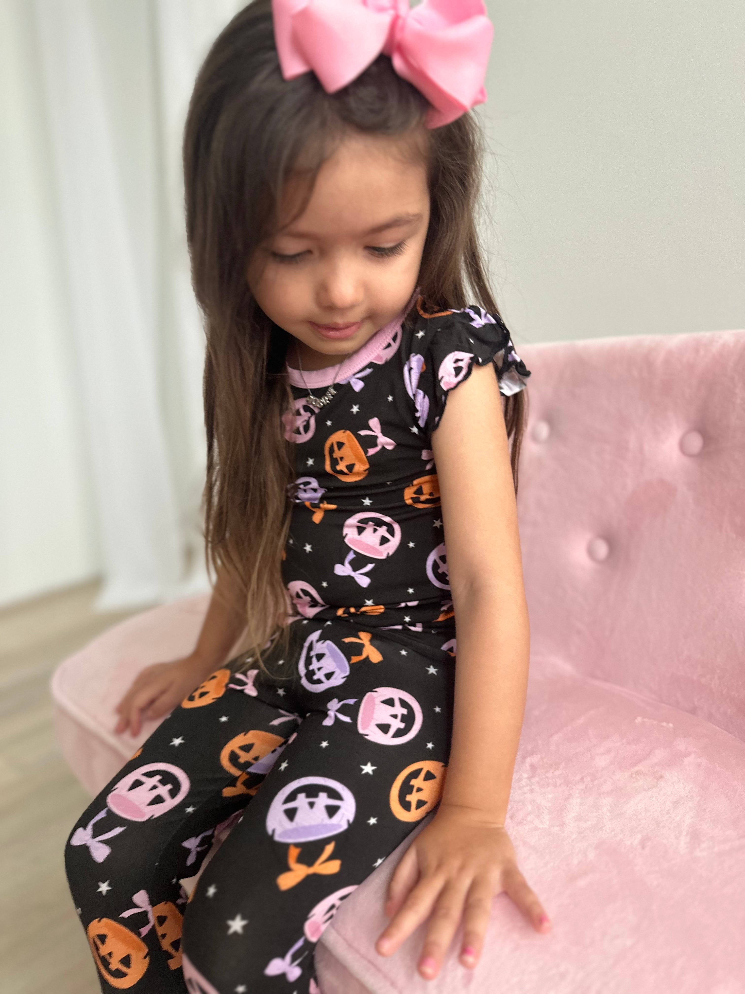 Candy Cauldrons Two Piece Set