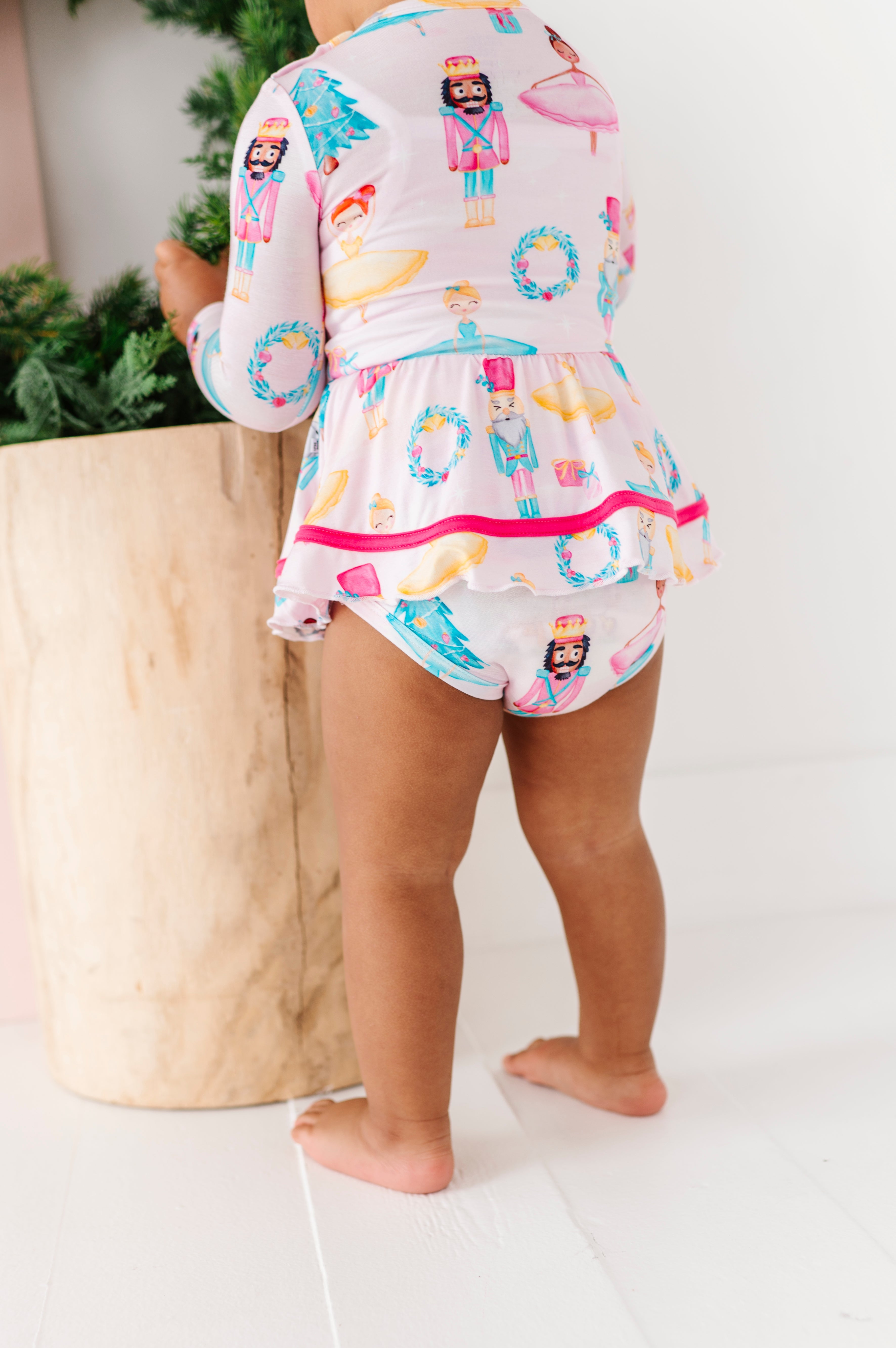 Sugarplum Birdie Twirl