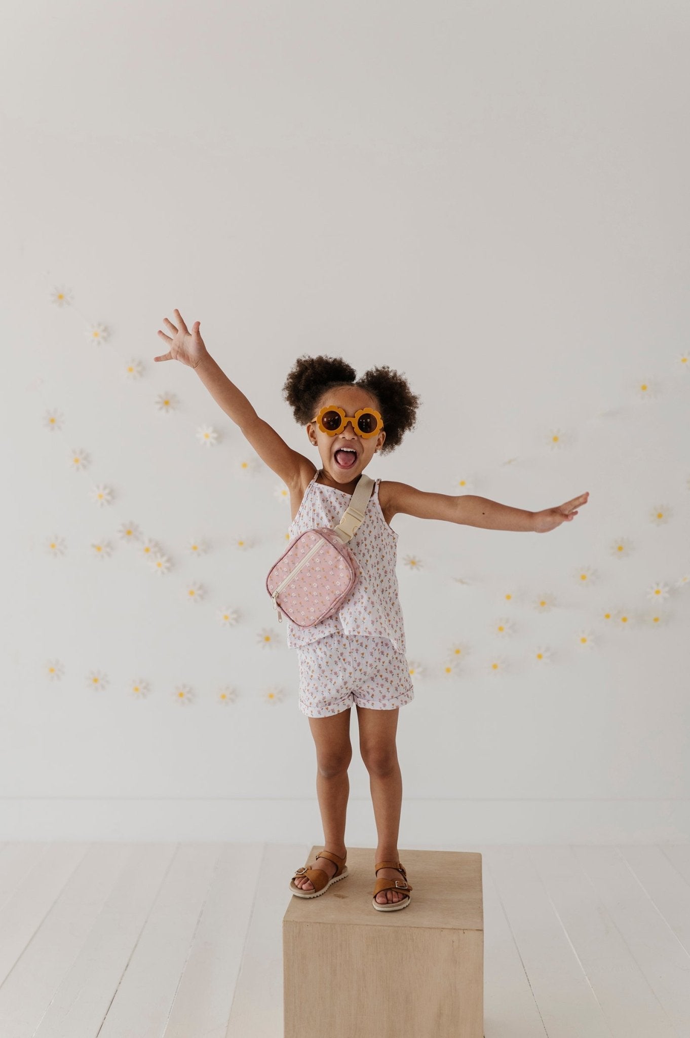 Girls Gauze Tank & Short Set In Mini Daisy On Cream