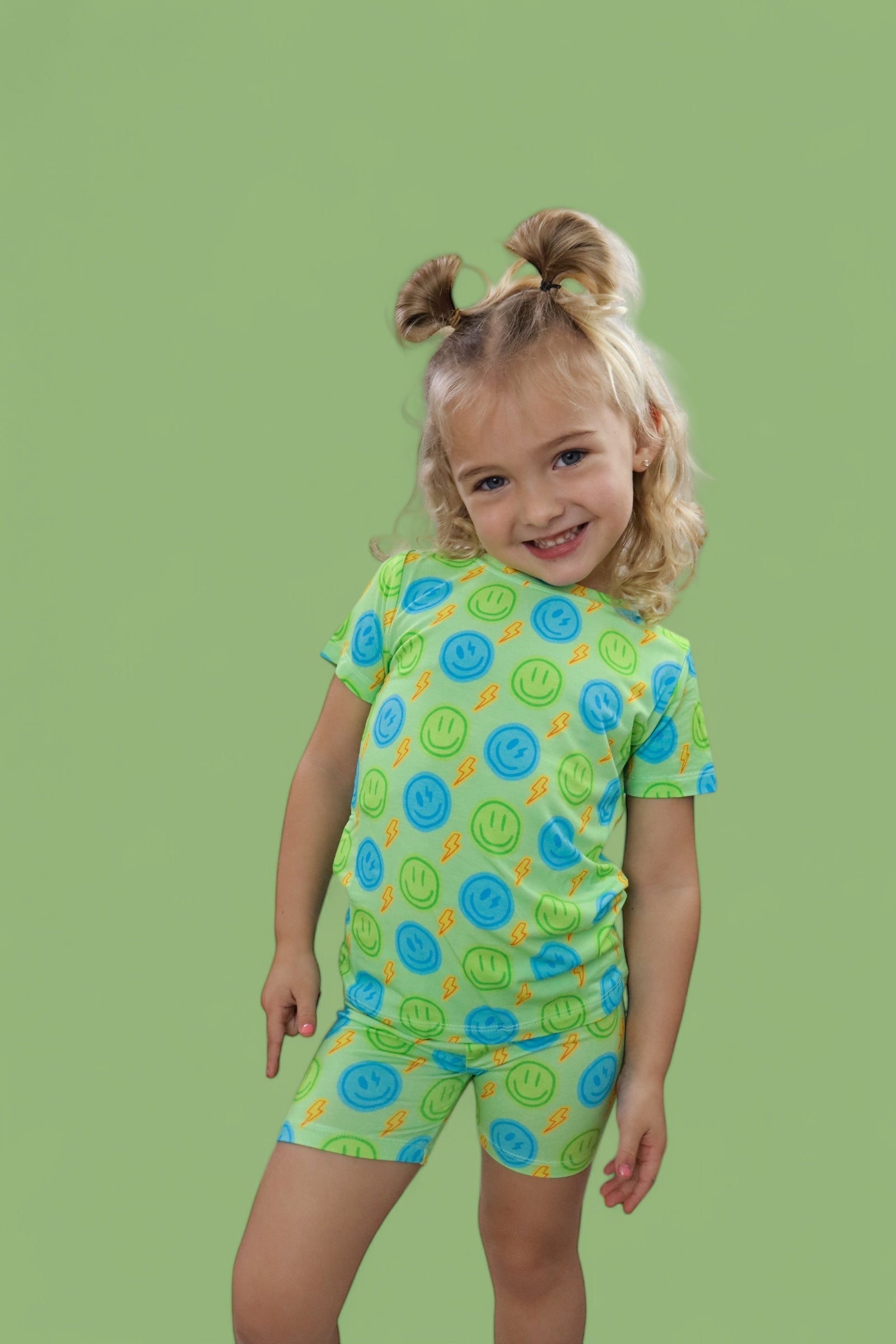 Neon Smiles Dream Short Set