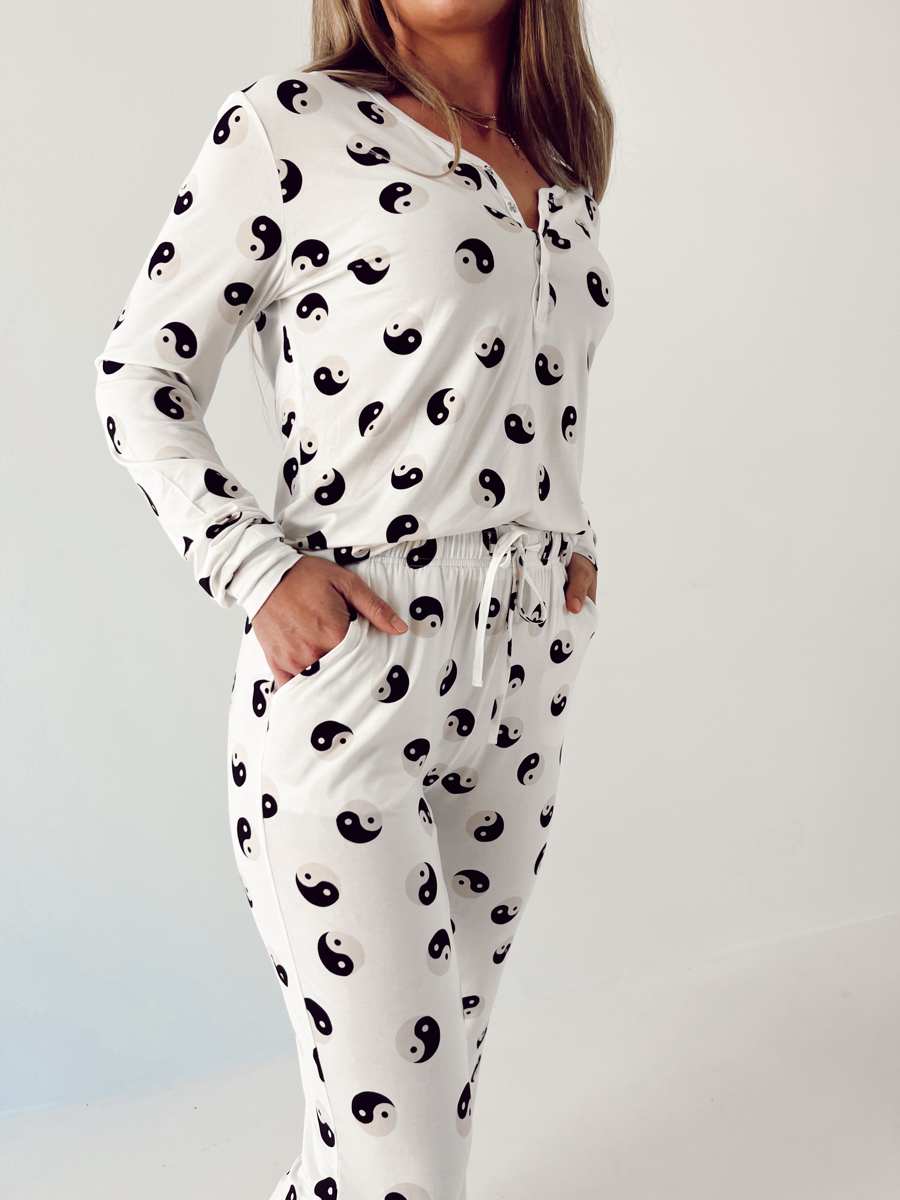 Women's Bamboo Pajama | Black & White Yin Yang