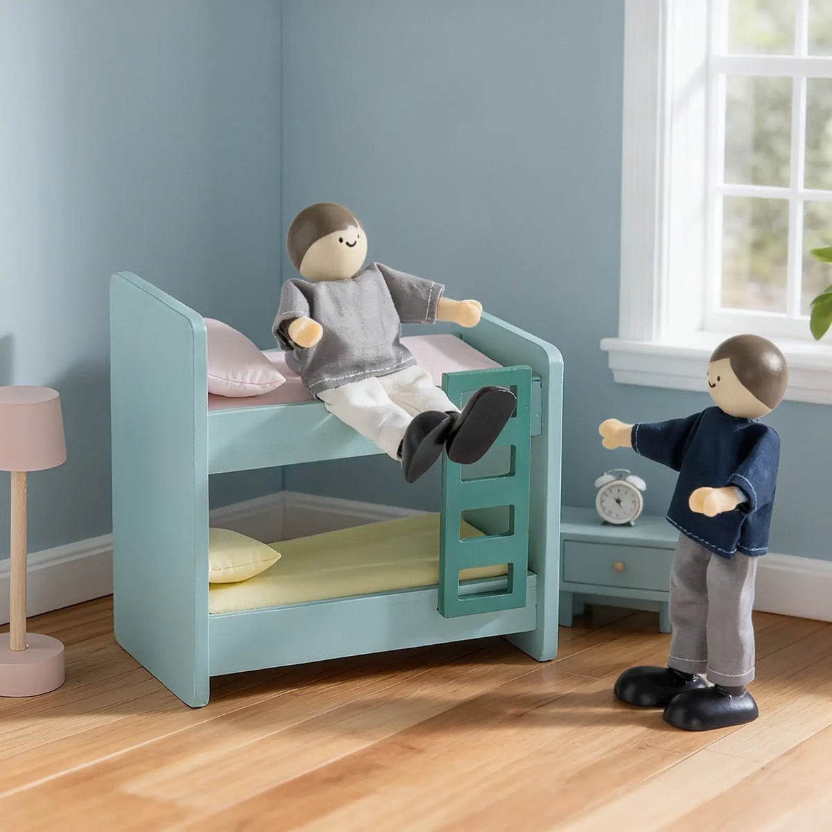 ® Sweetwood Evergreen Dollhouse & Wooden Dollhouse Dolls