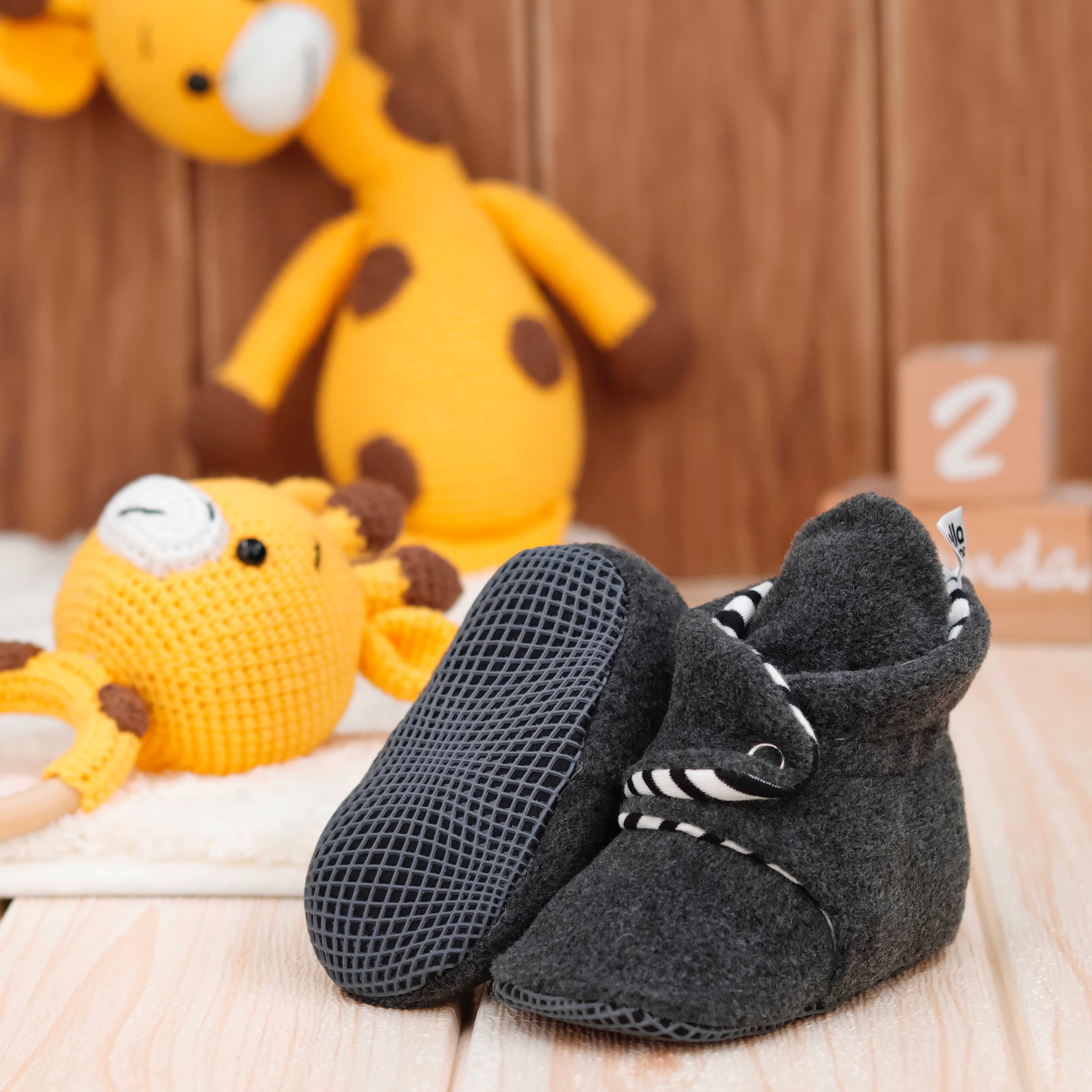 Anti-slip Sole, Fleece Baby Booties, Newborn Home Booties, Sweat Proof Organic Cotton Lining, Anthracite