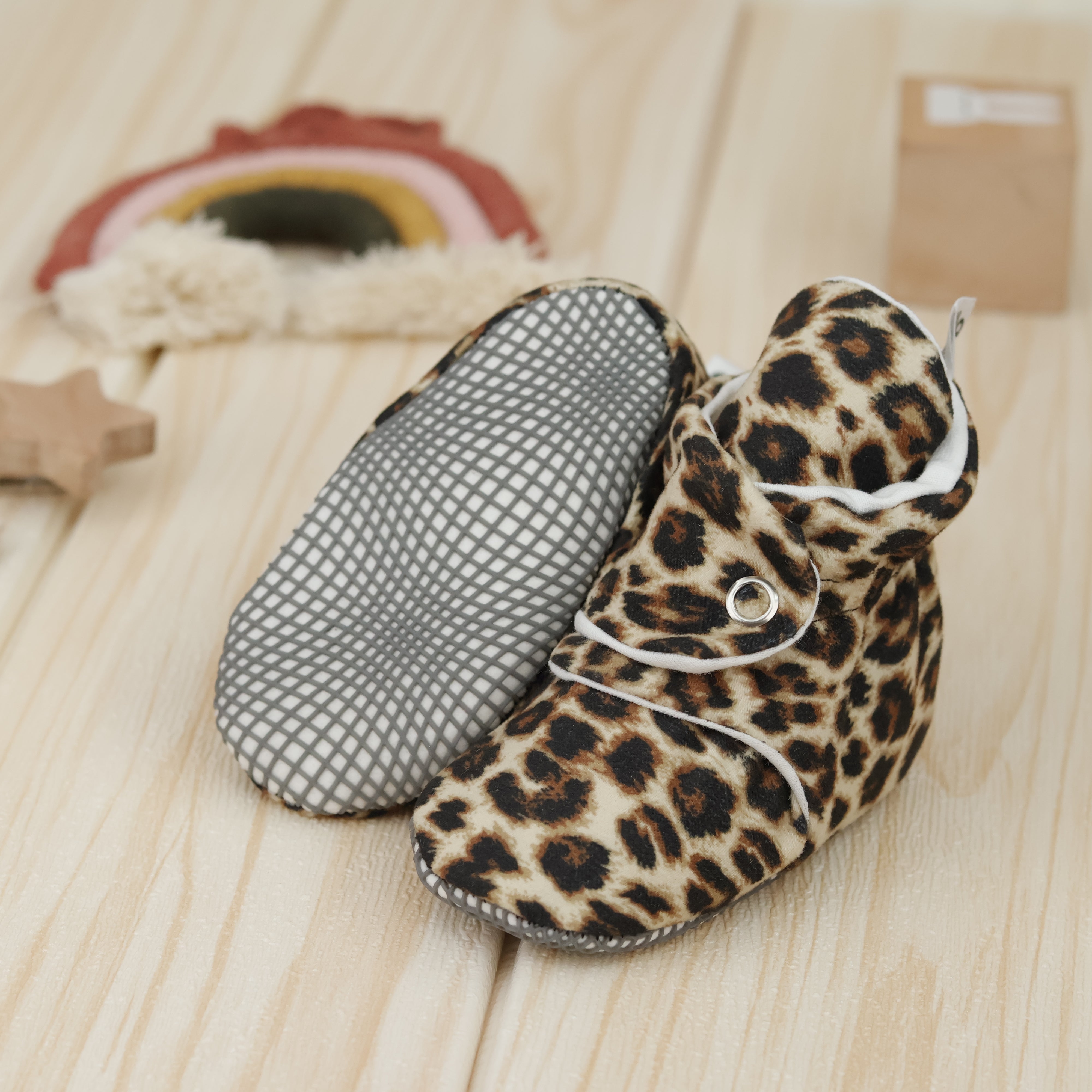 Organic Cotton Baby Booties, Non-slip Sole, Cotton Newborn Booties Home Nursery Shoes, Leopard