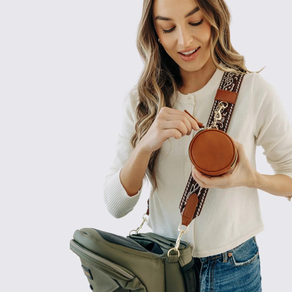 The Crossbody Strap