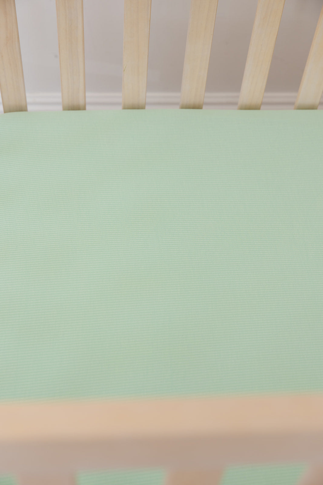 (solid, Ribbed) Lion Around - Crib Sheet