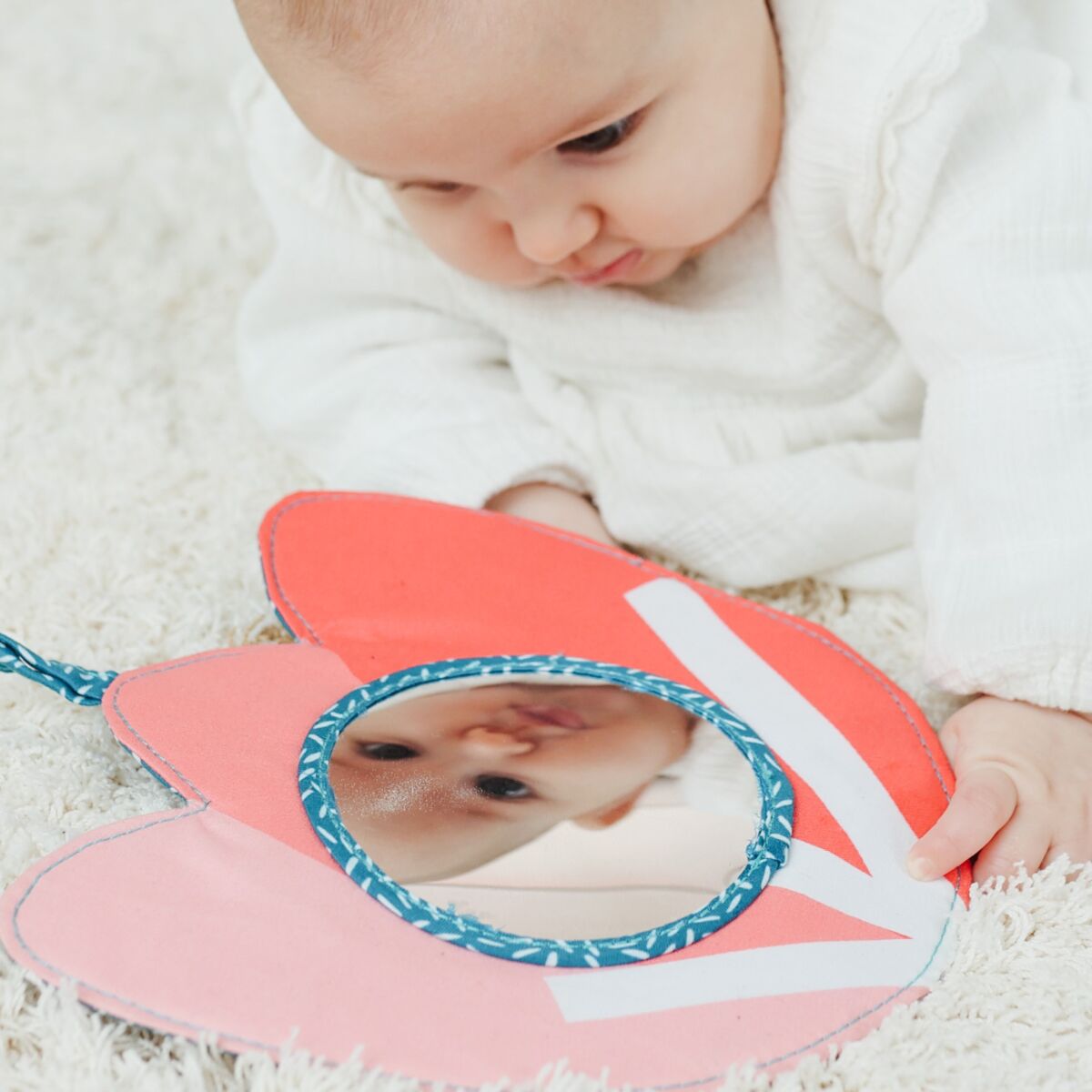 Feel To Learn: Tulip Mirror