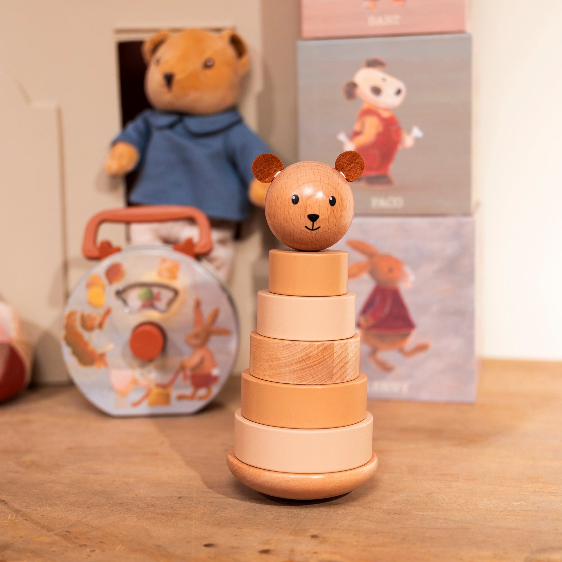 Wooden Pyramid Bear Marcel