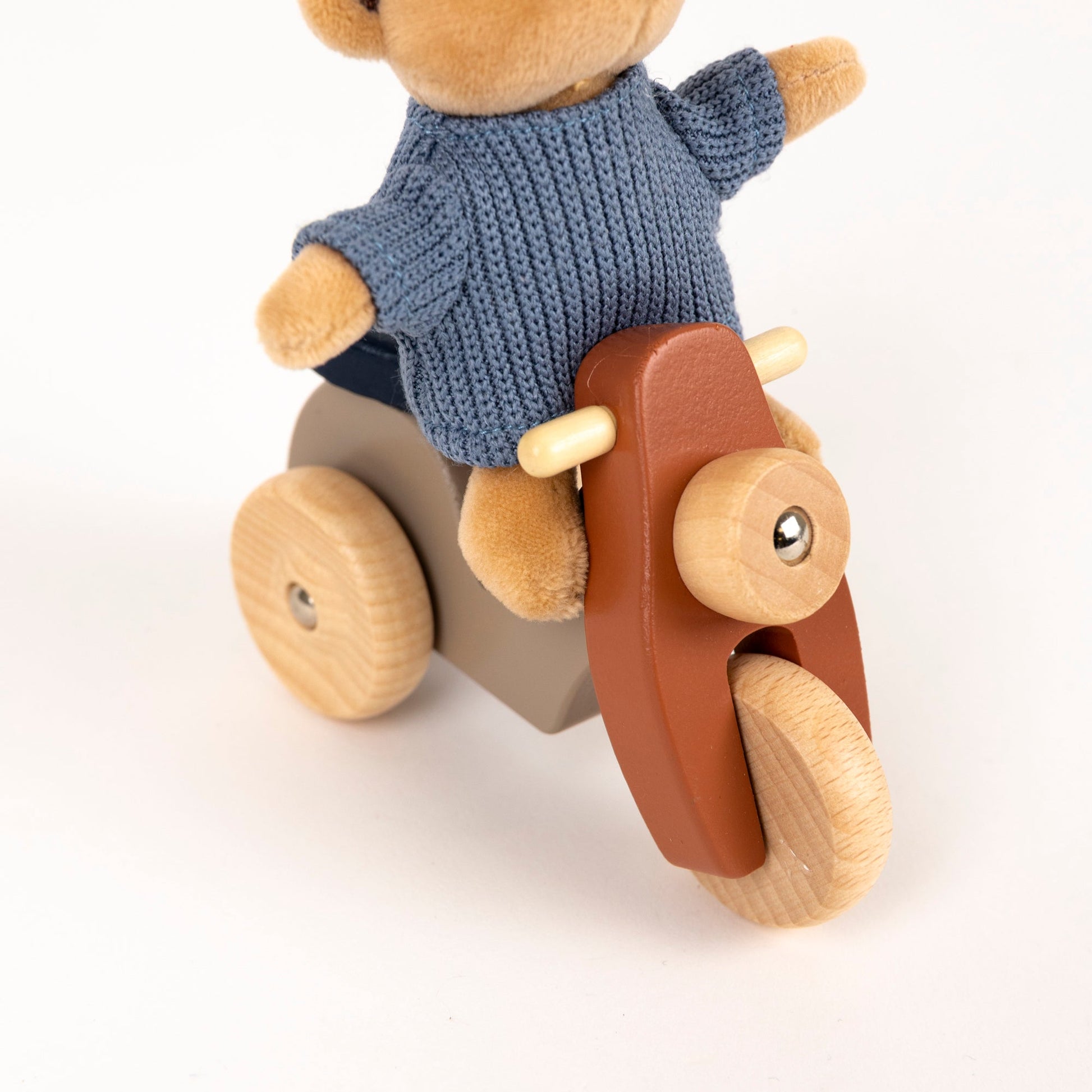 Alexis the Bear on a Vespa
