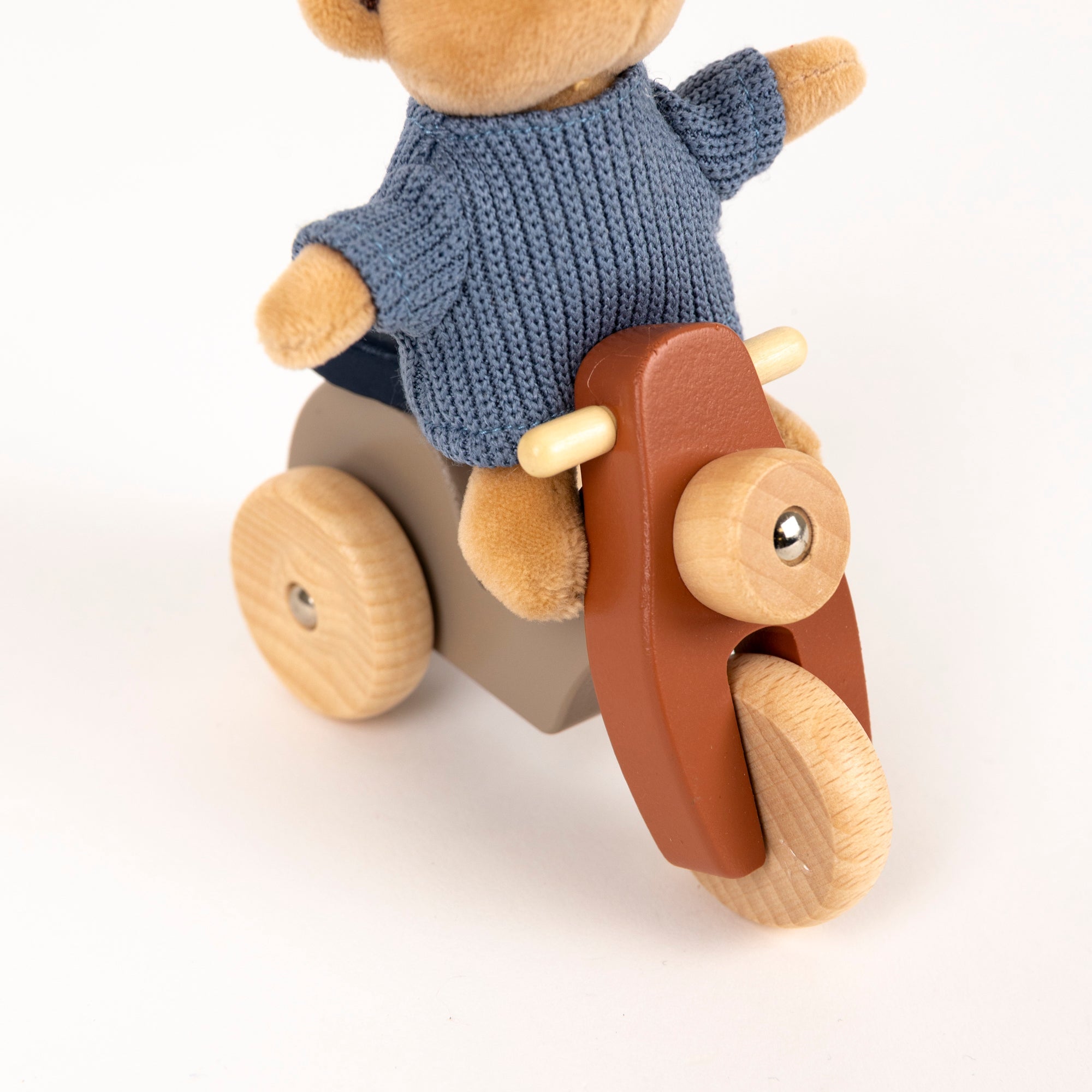 Alexis the Bear on a Vespa