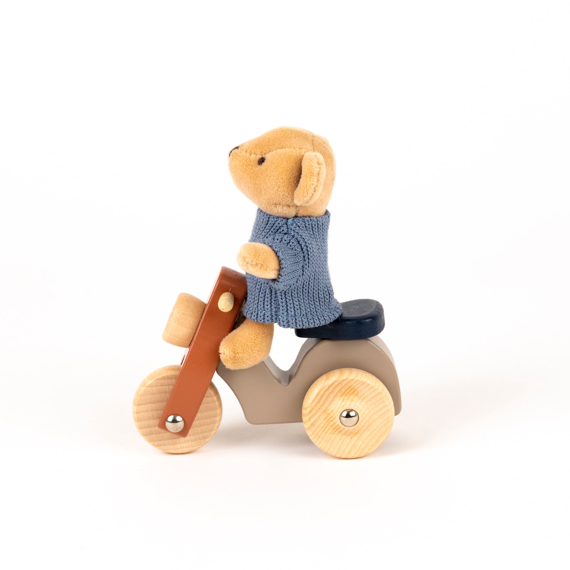 Alexis the Bear on a Vespa