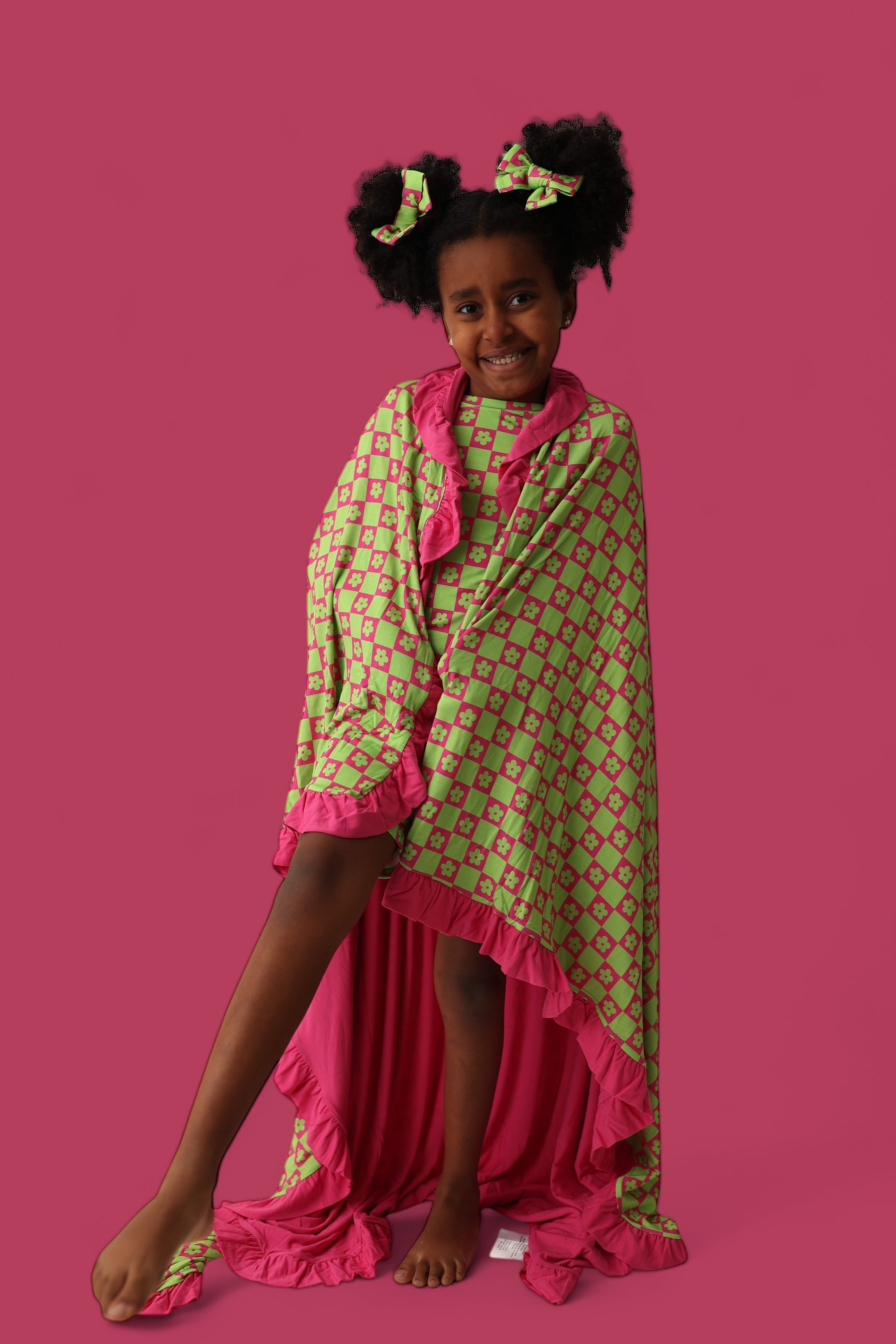 Wild Daisy Checkers Dream Ruffle Blanket