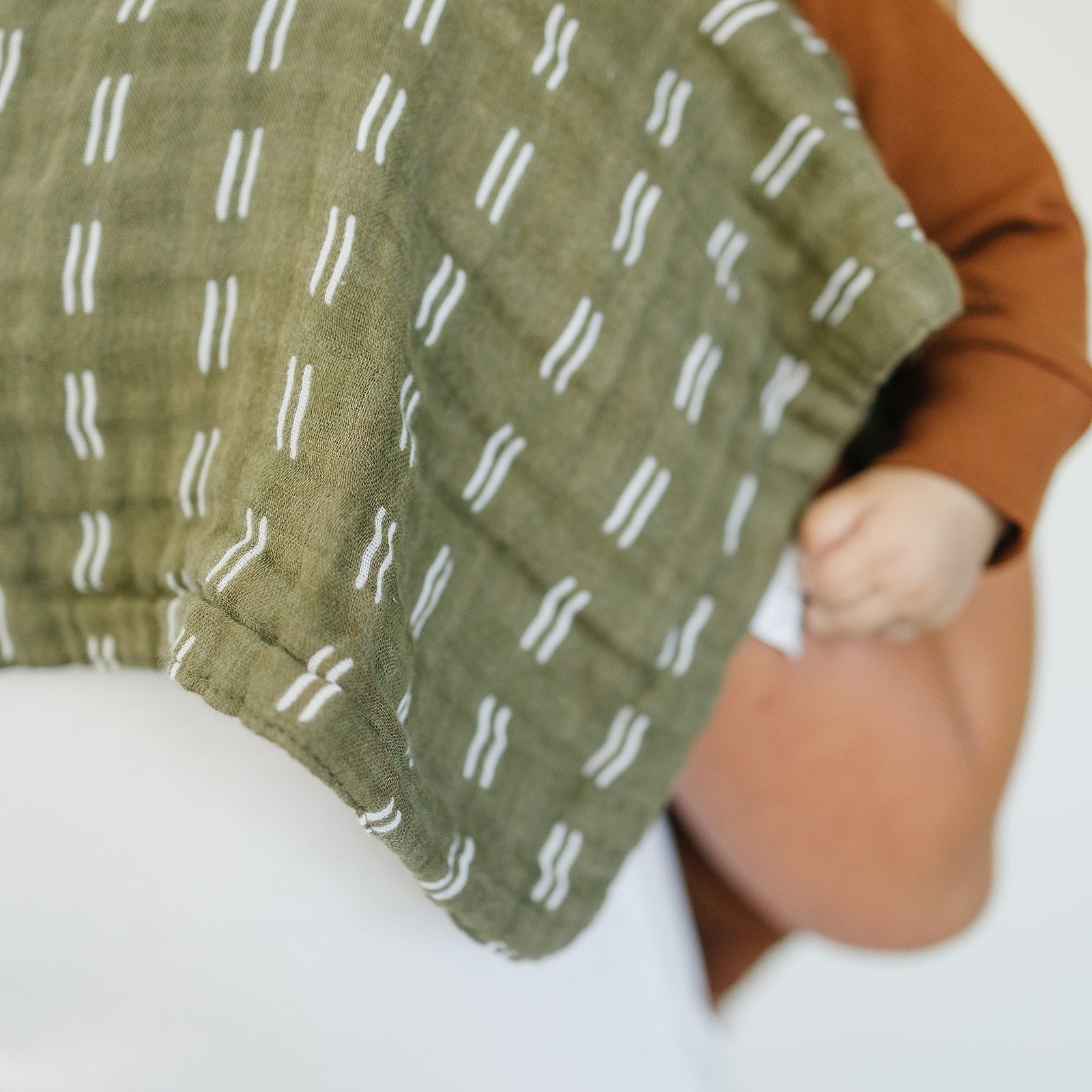 Olive Strokes Burp Cloth