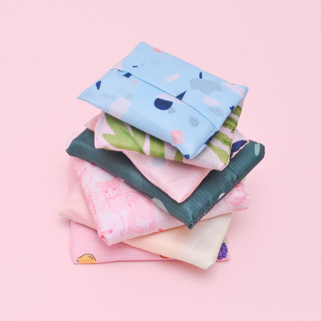 Medium Twist And Shout Reusable Tote