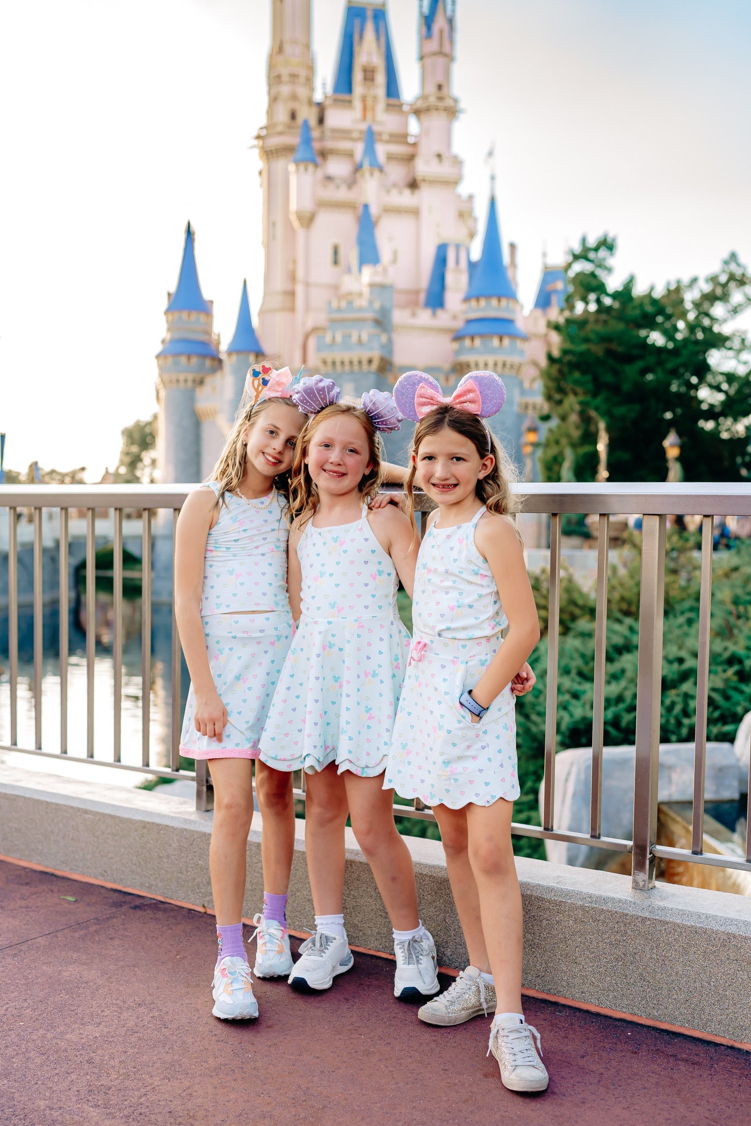 Main Street Magic Scallop Athletic Set