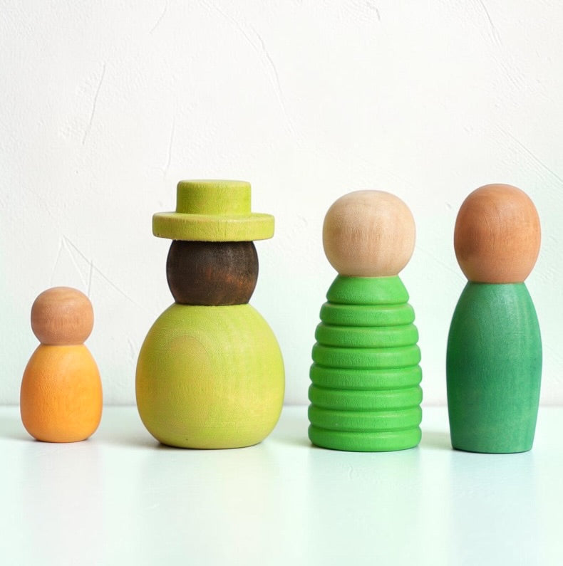12 Pcs Stained Wooden Together Peg Dolls Set