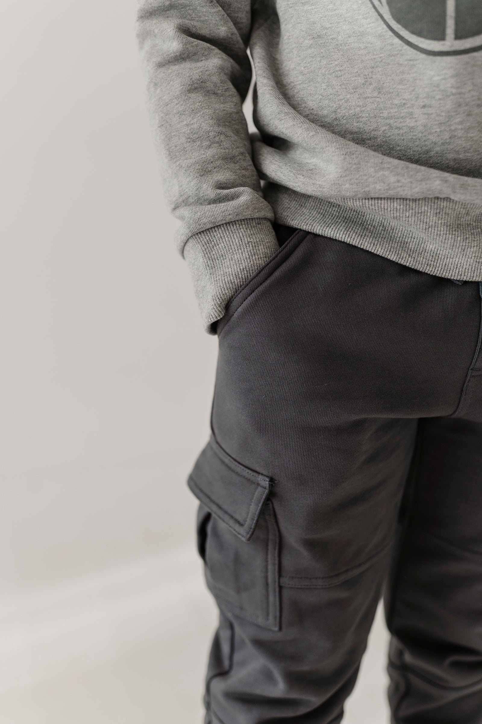 Boys Cargo Fleece Pant In Thunder