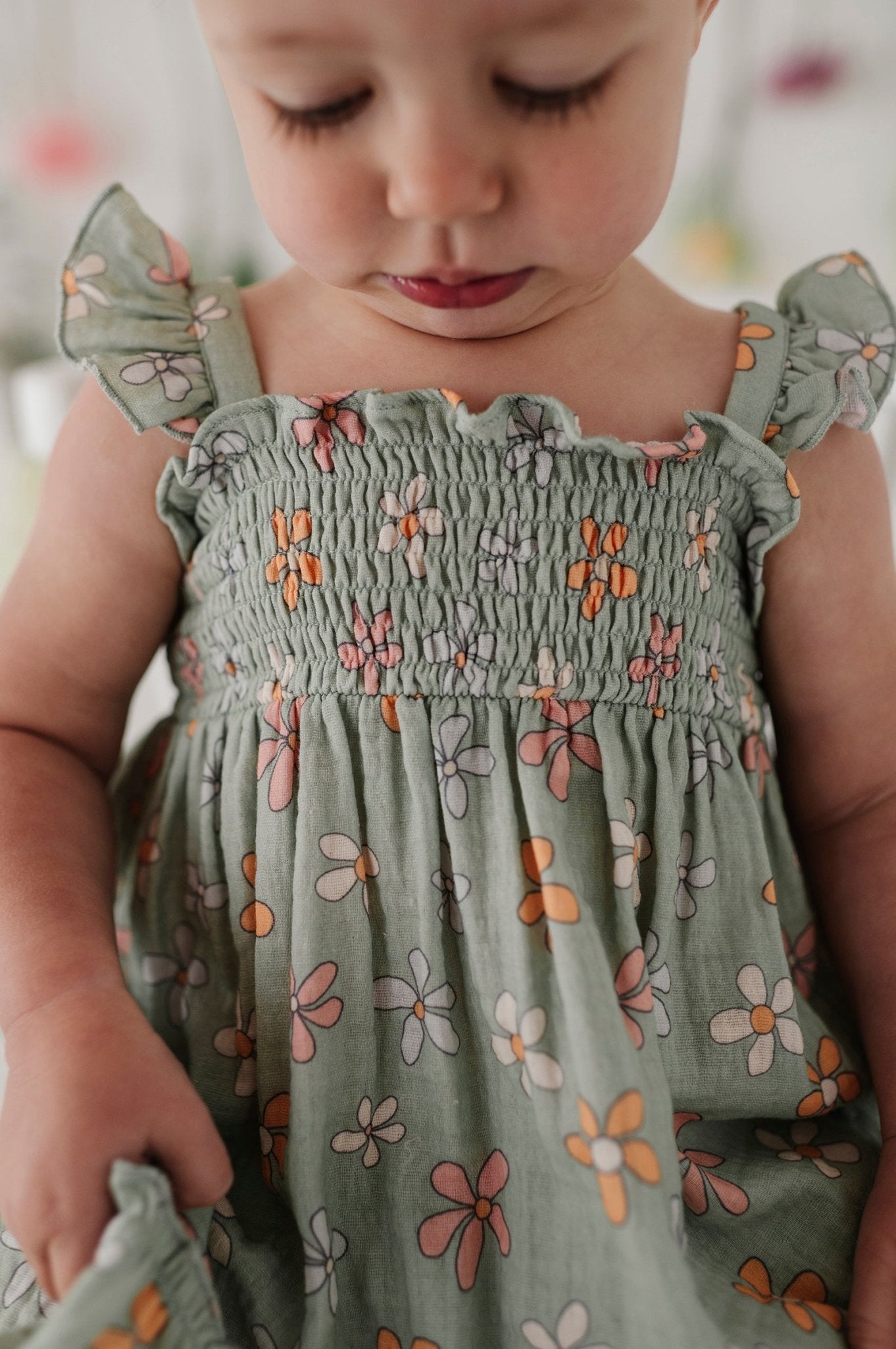 Girls Flutter Dress Set In Sketched Daisy