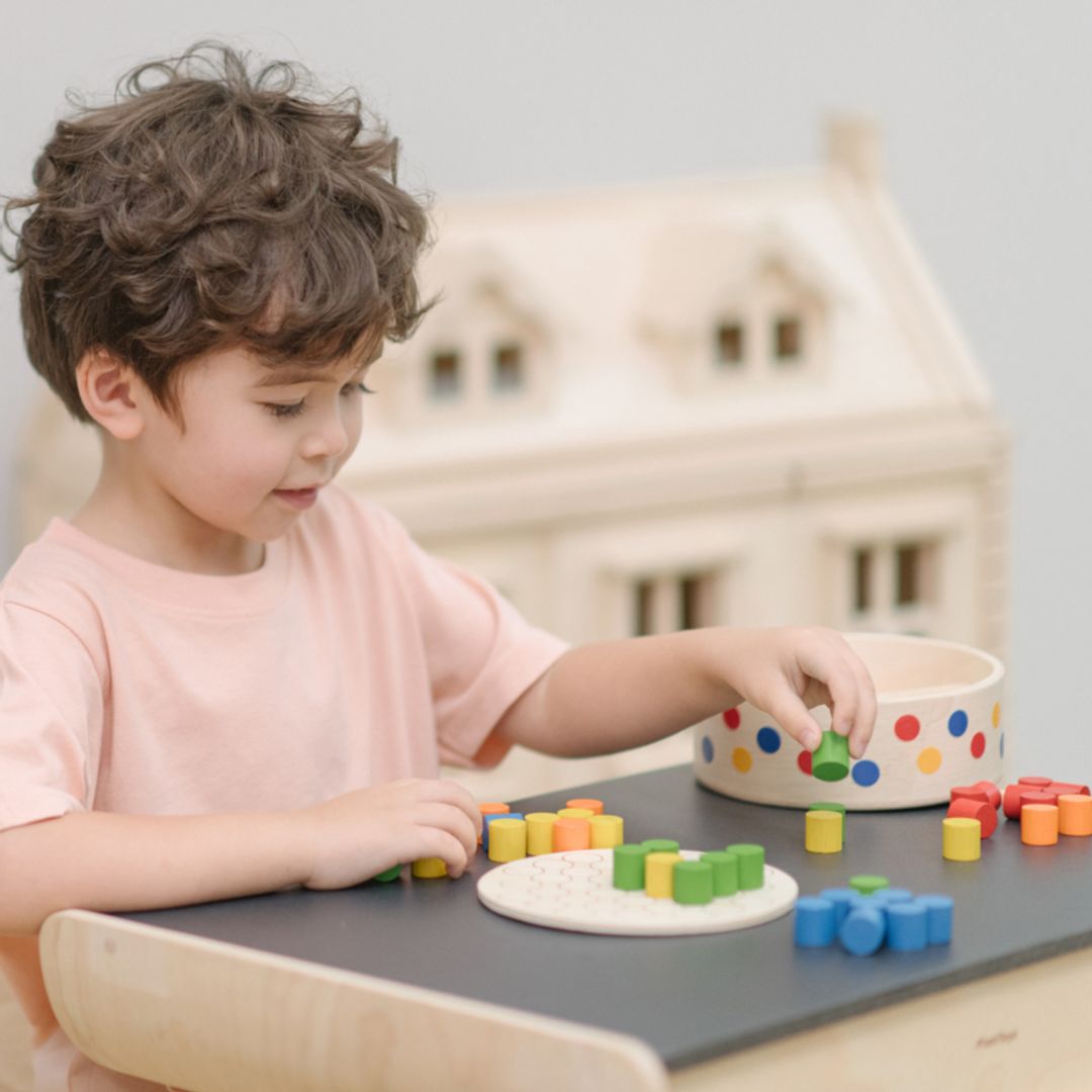 Pattern Peg Board