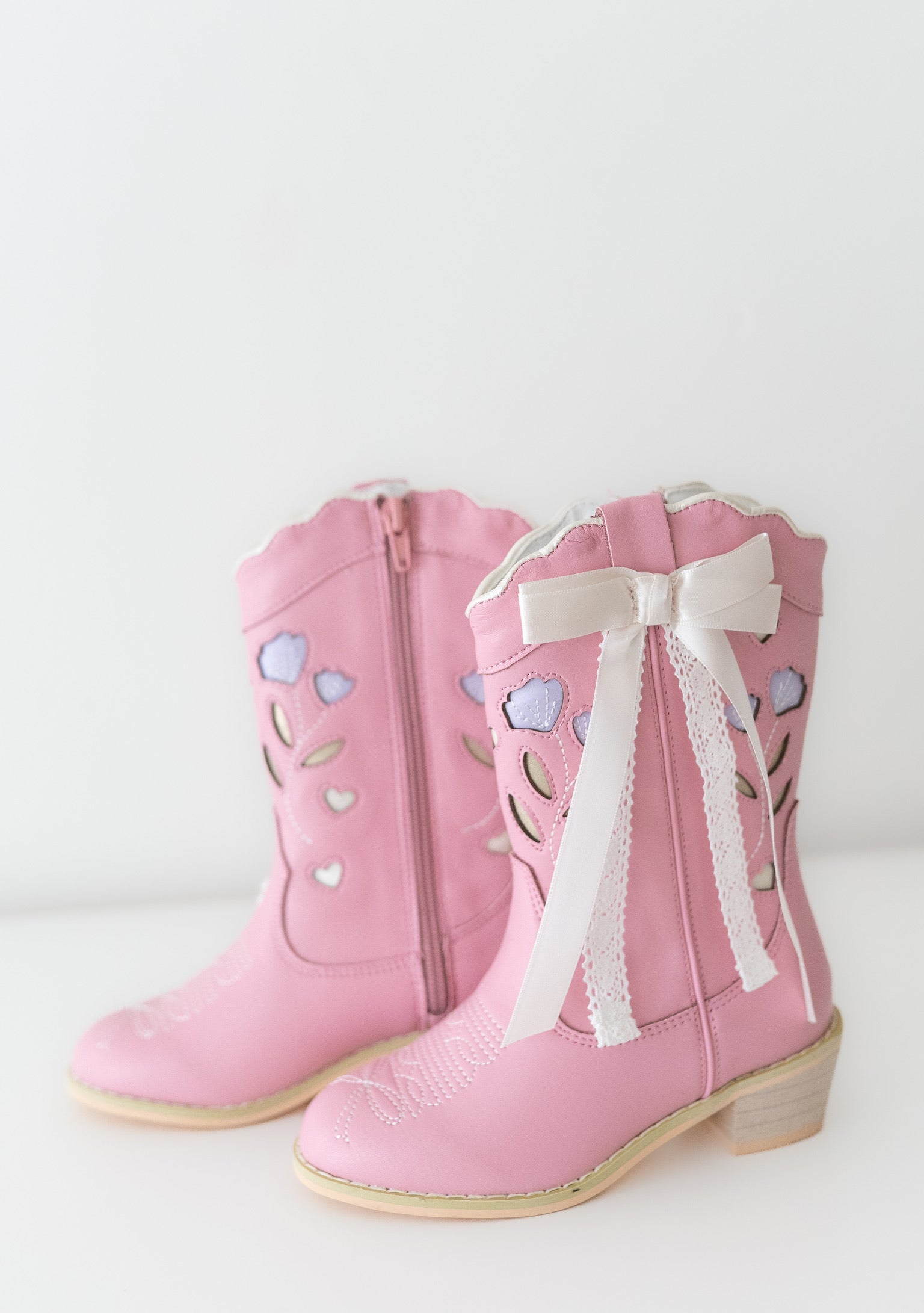 Sweetheart Bow Cowgirl Boots- Pink